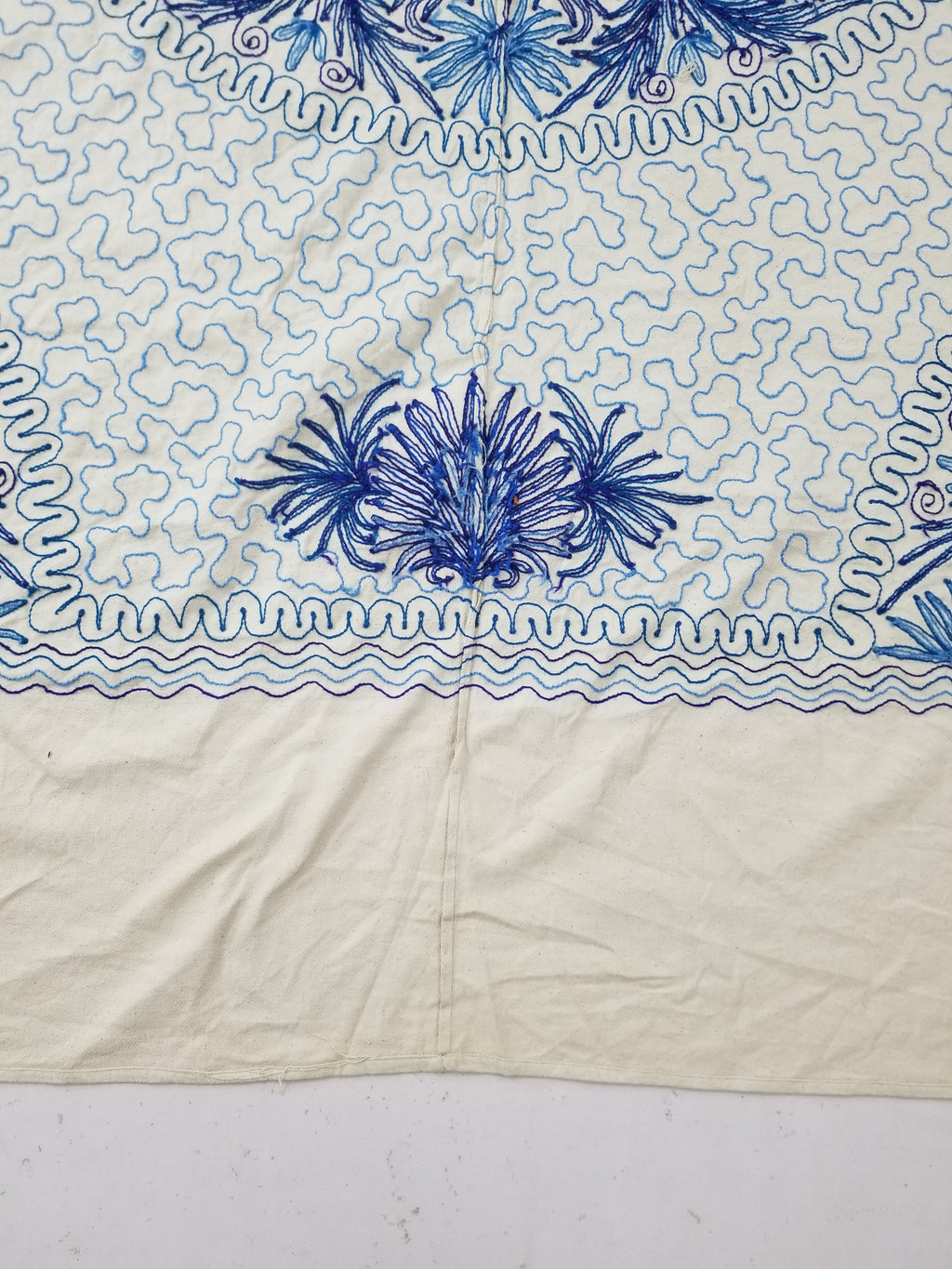 Vintage Traditional Kashmiri Wool Crewel Work Floral Bedspread 254x220cm