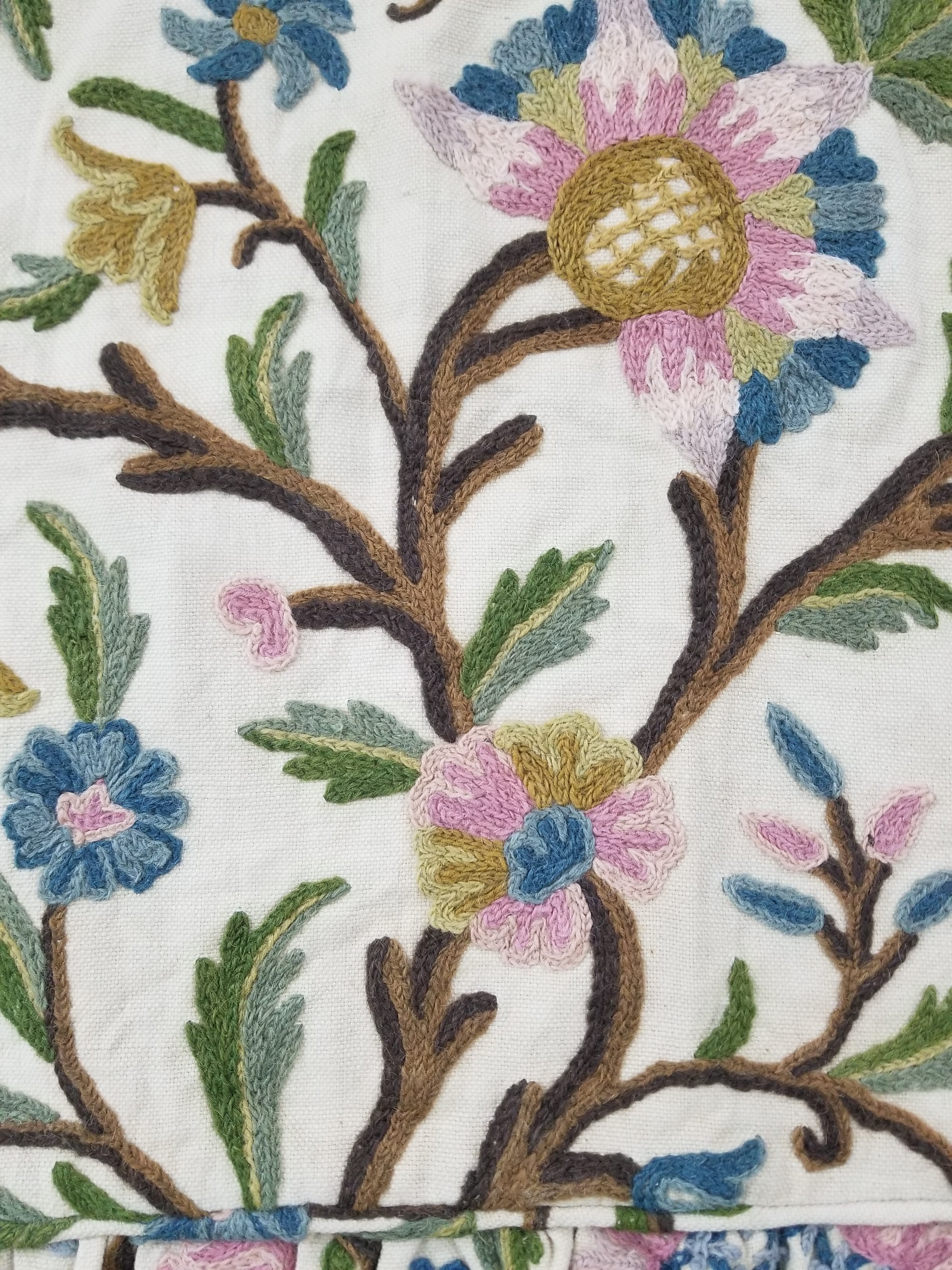 Vintage Traditional Jacobean Inspired Crewel Work Tree of Life Bedpsread 248x194