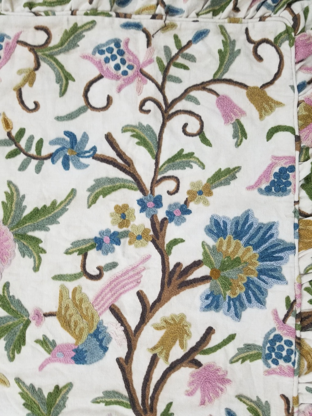 Vintage Traditional Jacobean Inspired Crewel Work Tree of Life Bedpsread 248x194