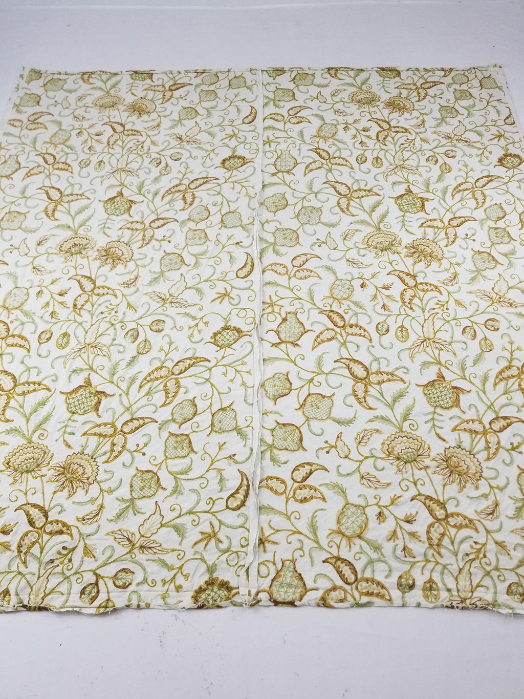 Vintage Traditional Jacobean Inspire Floral Kashmiri Crewel Work Textile 238x236
