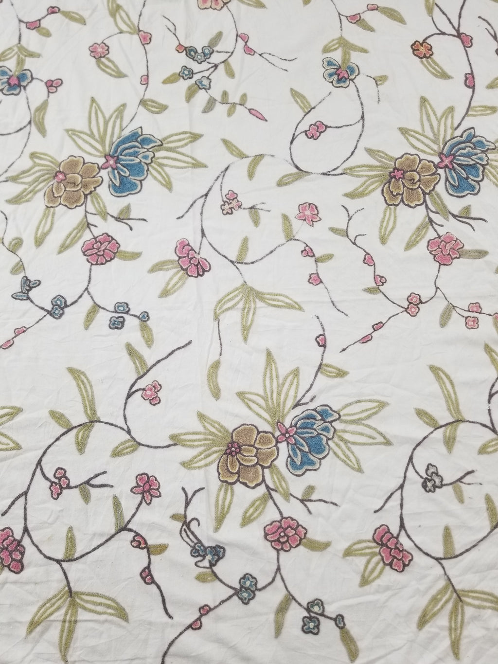 Vintage Traditional Kashmiri Wool Crewel Work Floral Textile 242x238cm