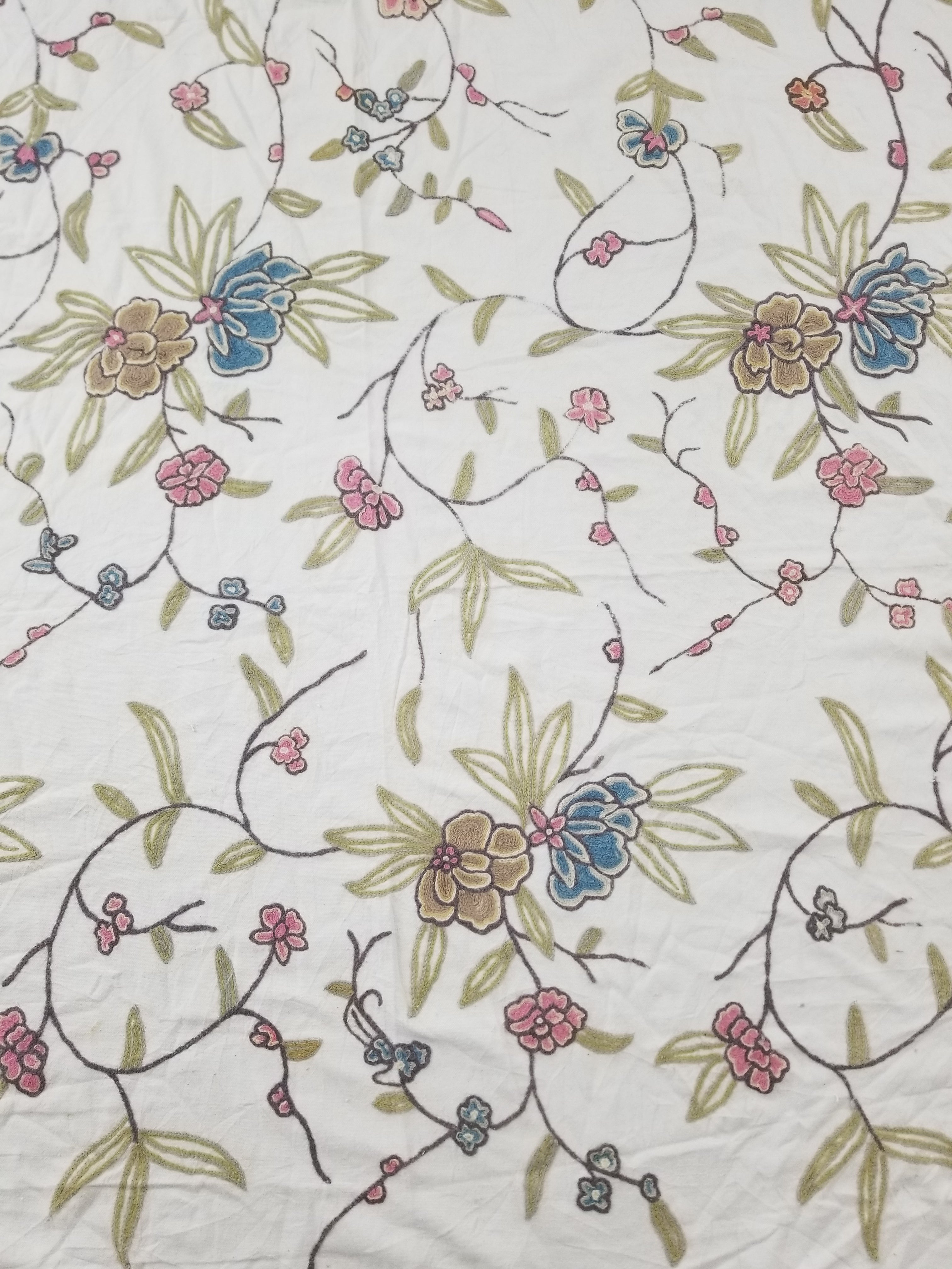 Vintage Traditional Kashmiri Wool Crewel Work Floral Textile 242x238cm
