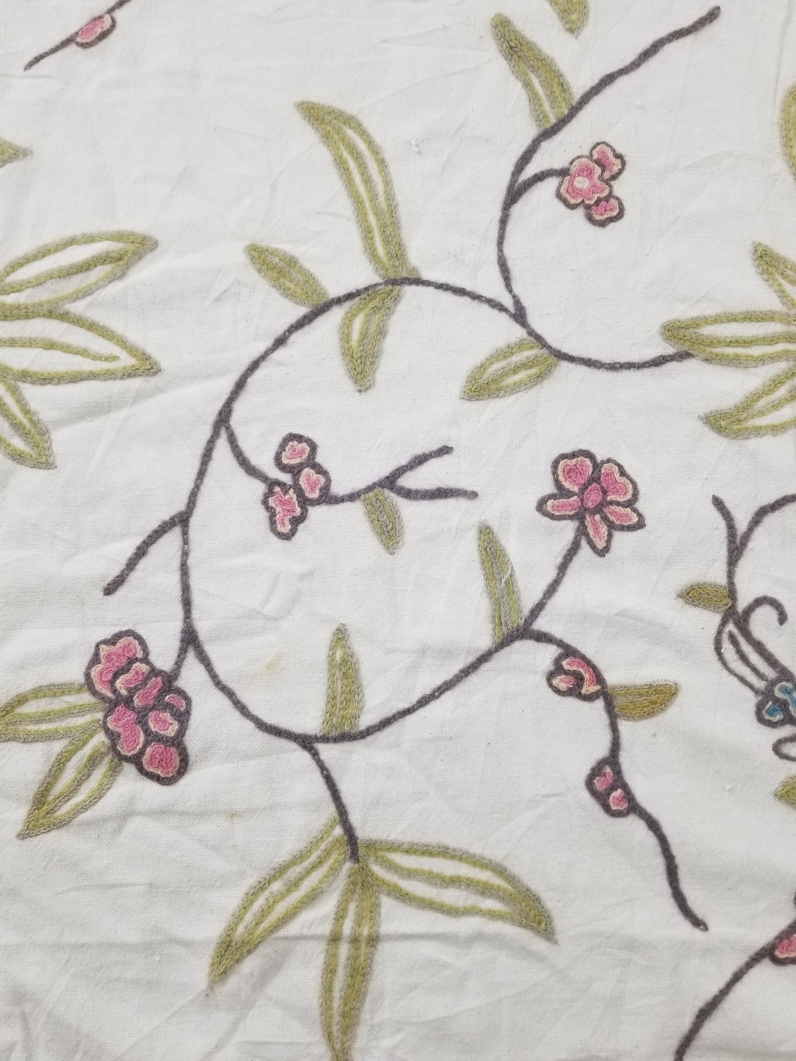 Vintage Traditional Kashmiri Wool Crewel Work Floral Textile 241x176cm