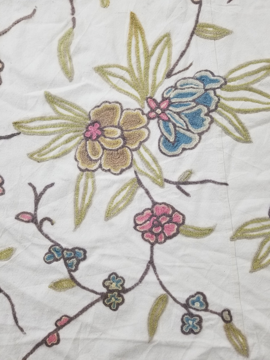 Vintage Traditional Kashmiri Wool Crewel Work Floral Textile 242x238cm