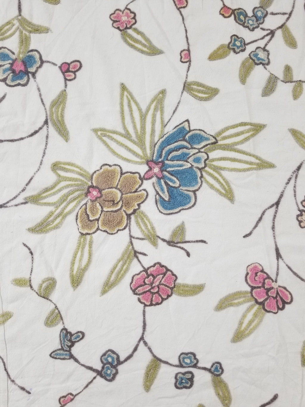Vintage Traditional Kashmiri Wool Crewel Work Floral Textile 242x238cm