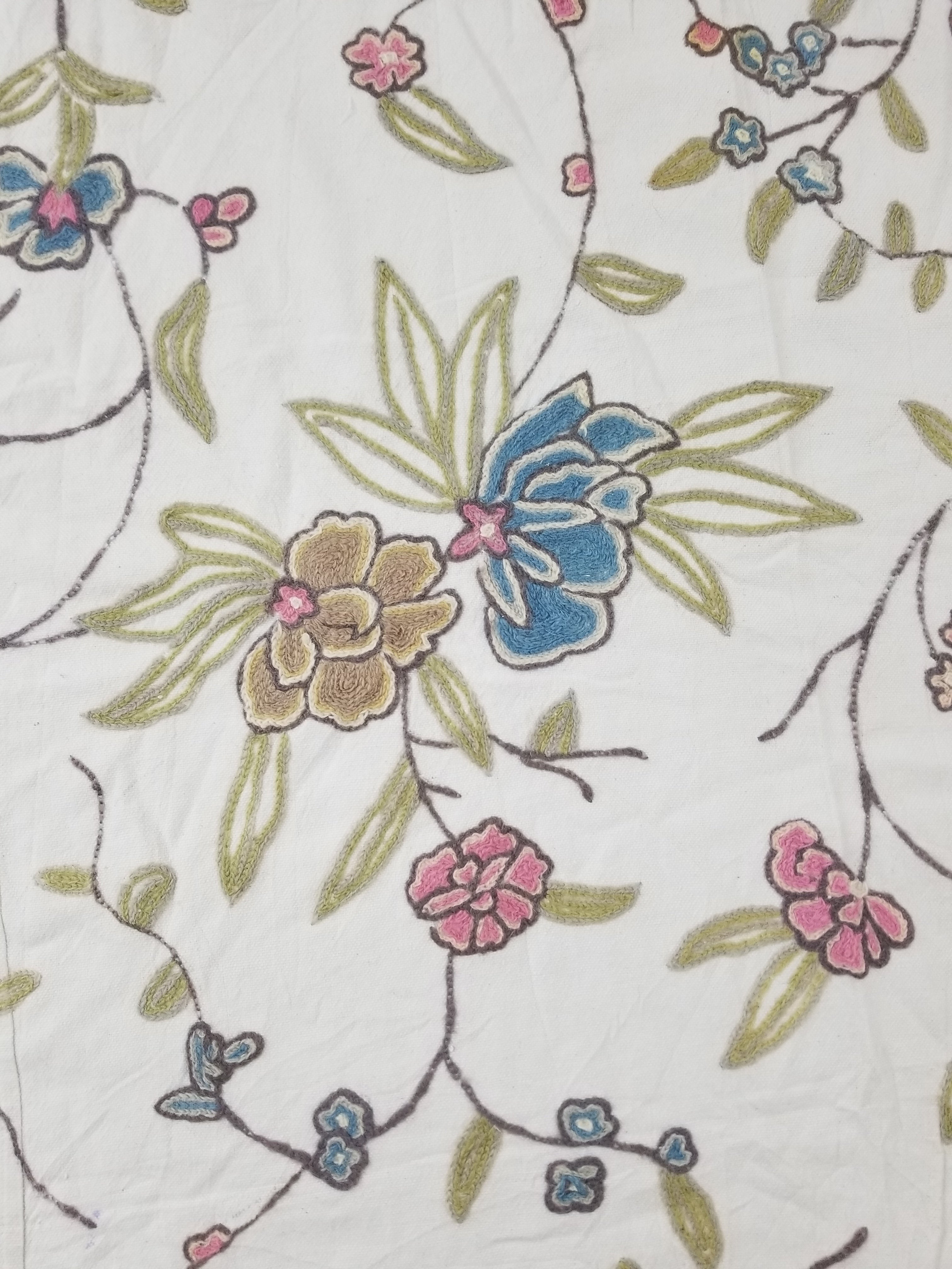 Vintage Traditional Kashmiri Wool Crewel Work Floral Textile 242x238cm