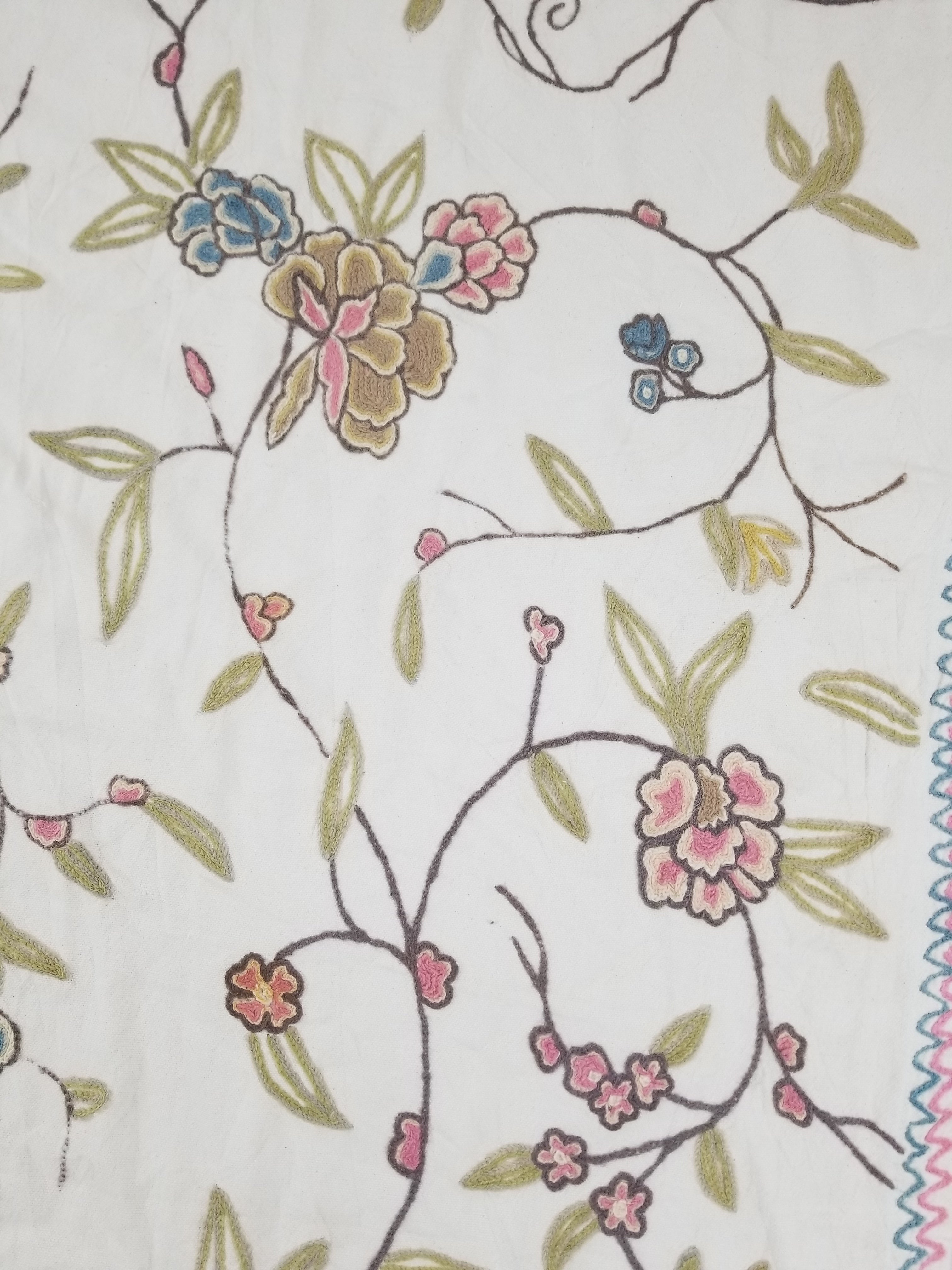 Vintage Traditional Kashmiri Wool Crewel Work Floral Textile 242x238cm