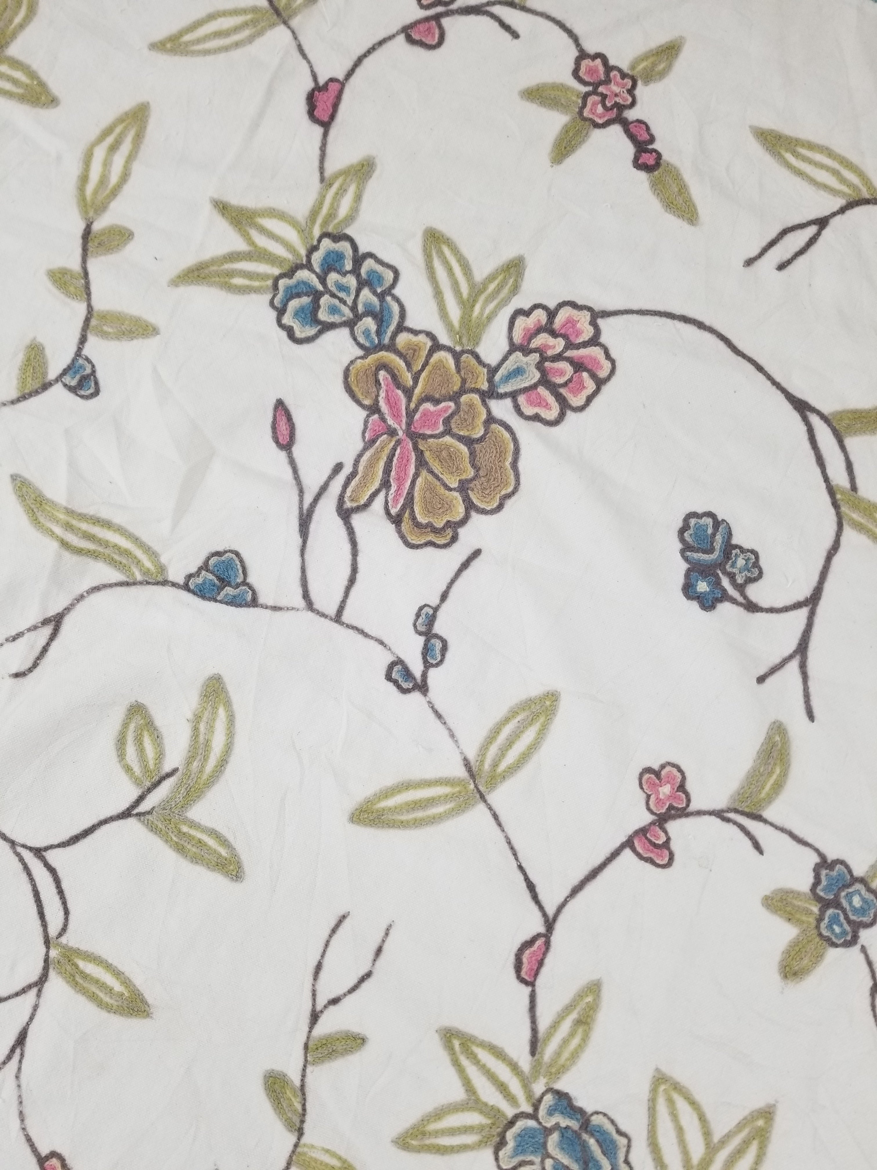 Vintage Traditional Kashmiri Wool Crewel Work Floral Textile 242x238cm