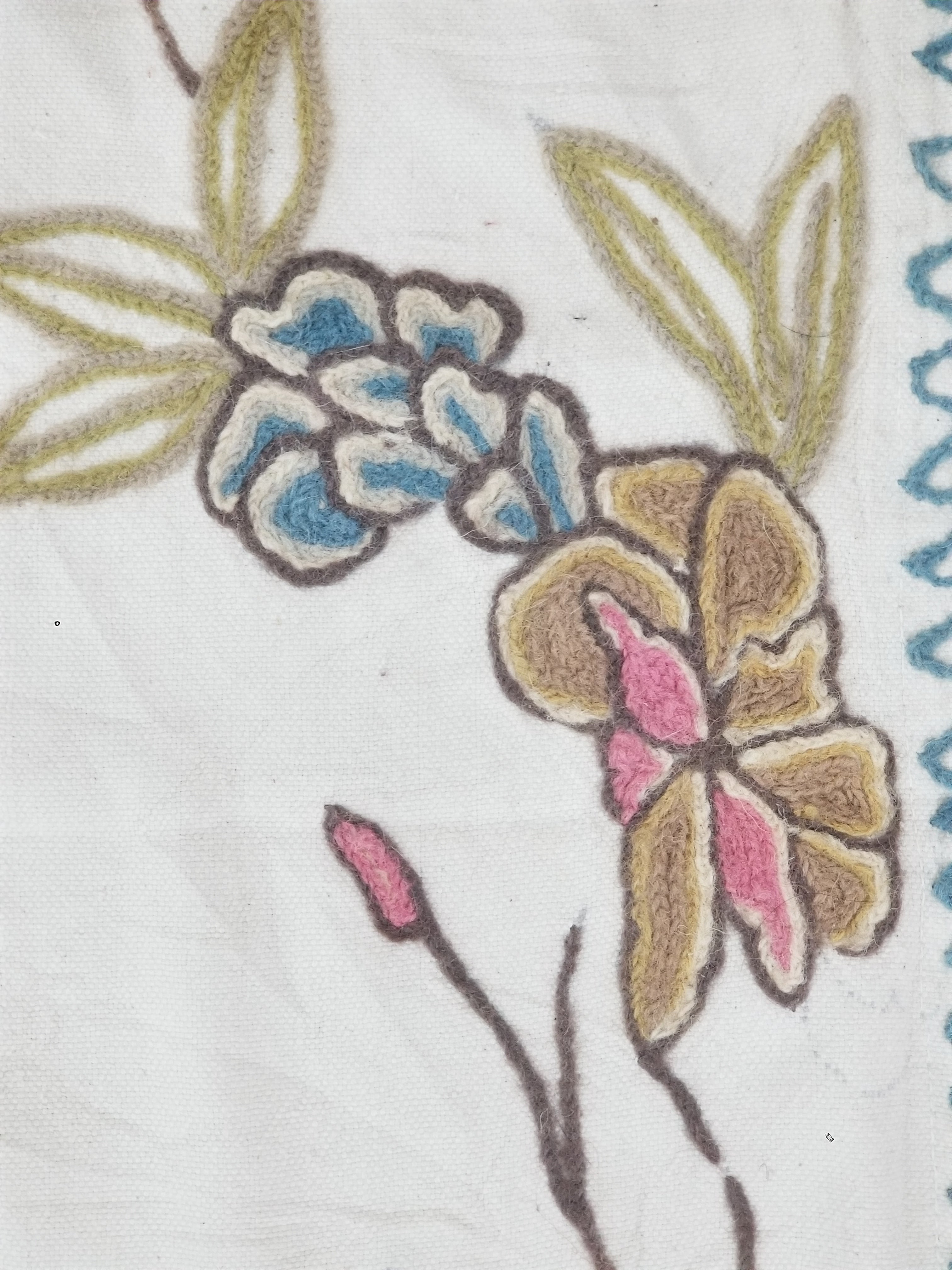 Vintage Traditional Kashmiri Wool Crewel Work Floral Textile 242x238cm