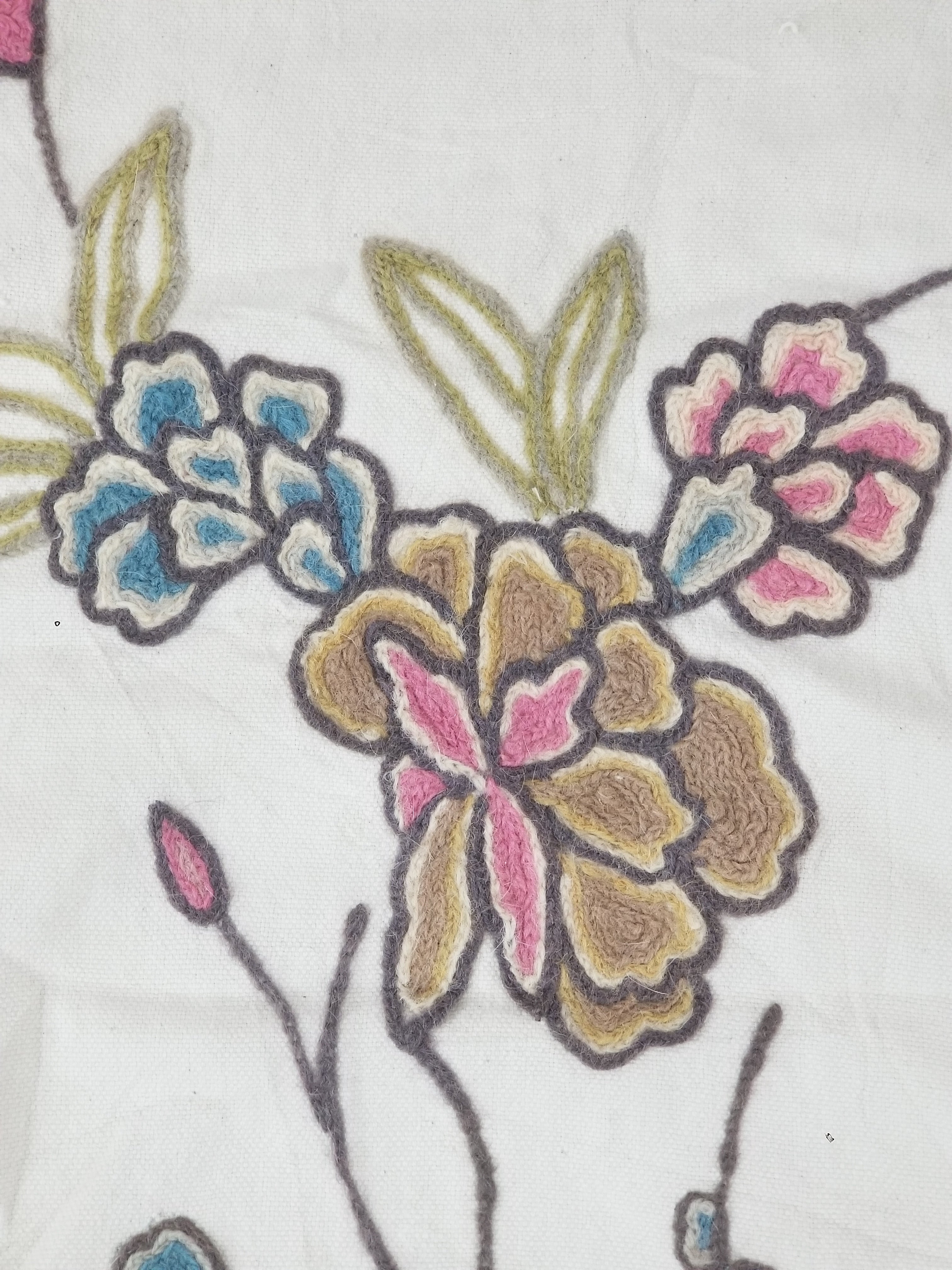 Vintage Traditional Kashmiri Wool Crewel Work Floral Textile 241x176cm