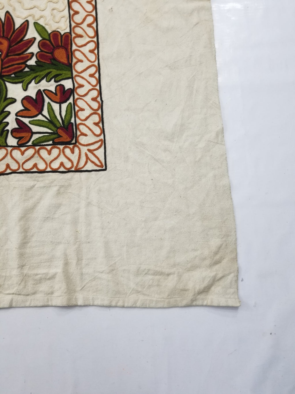 Vintage Traditional Kashmiri Wool Crewel Work Floral Bedspread 251x223cm