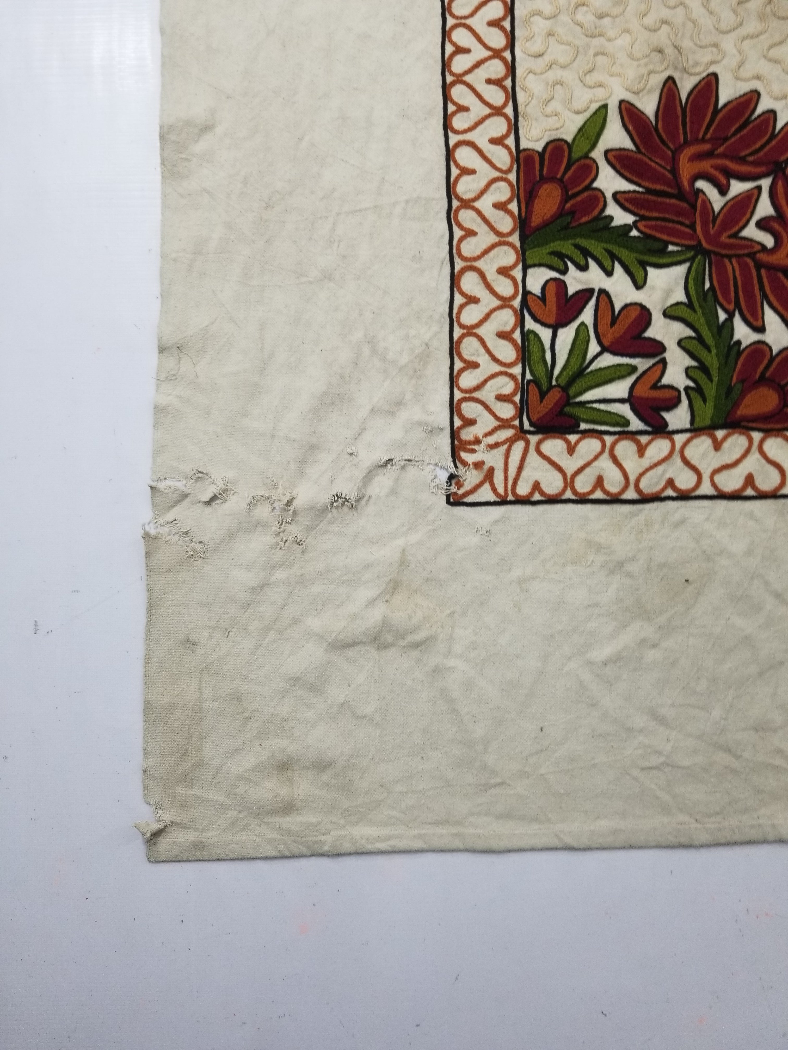 Vintage Traditional Kashmiri Wool Crewel Work Floral Bedspread 251x223cm