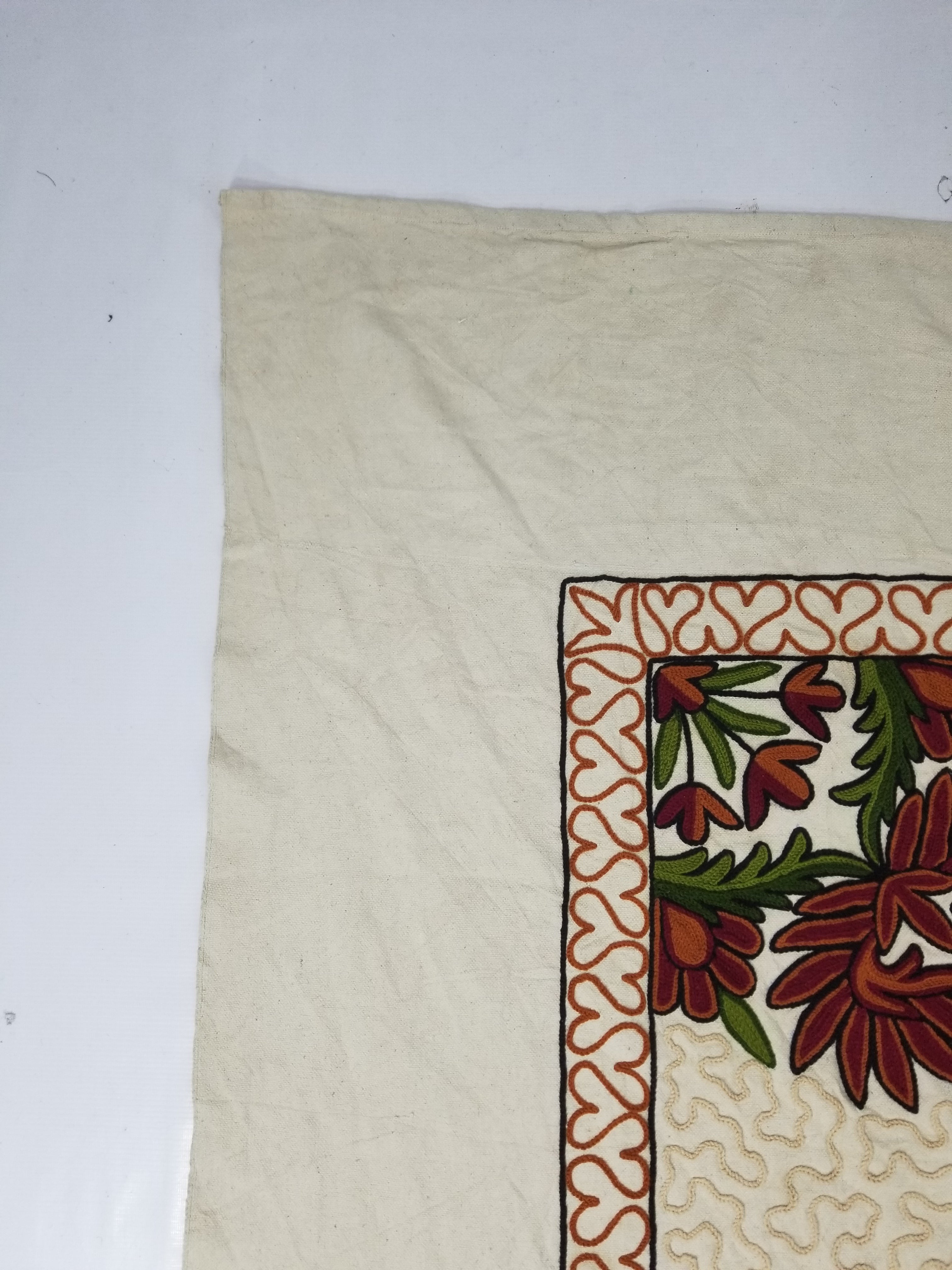 Vintage Traditional Kashmiri Wool Crewel Work Floral Bedspread 251x223cm
