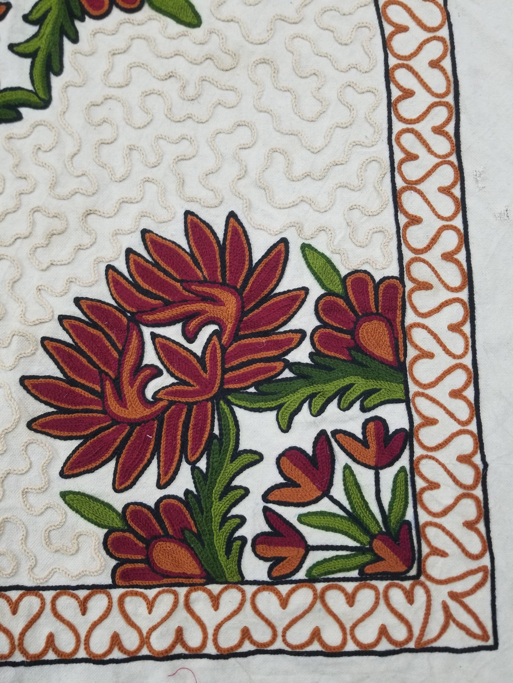 Vintage Traditional Kashmiri Wool Crewel Work Floral Bedspread 251x223cm