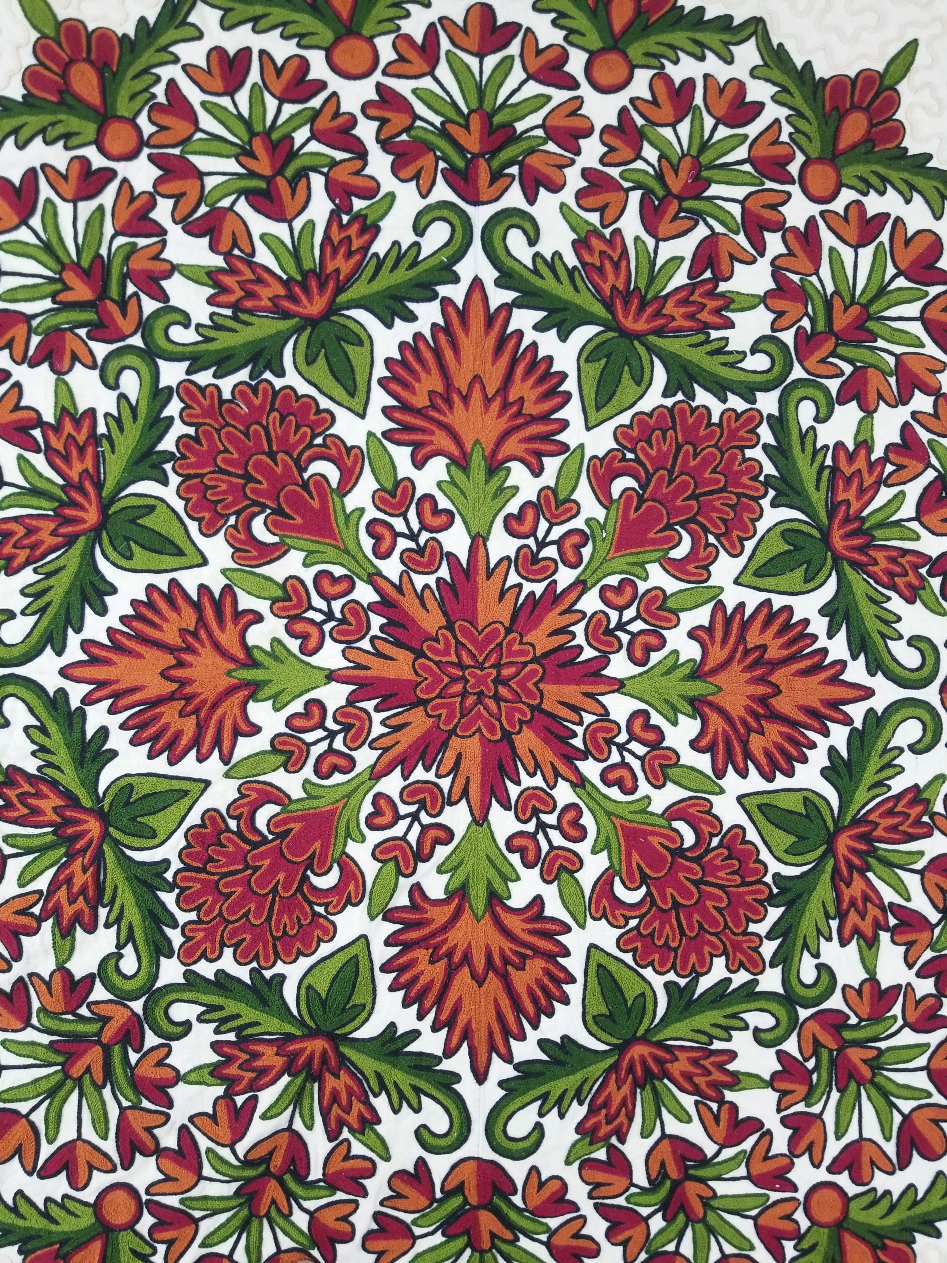 Vintage Traditional Kashmiri Wool Crewel Work Floral Bedspread 251x223cm