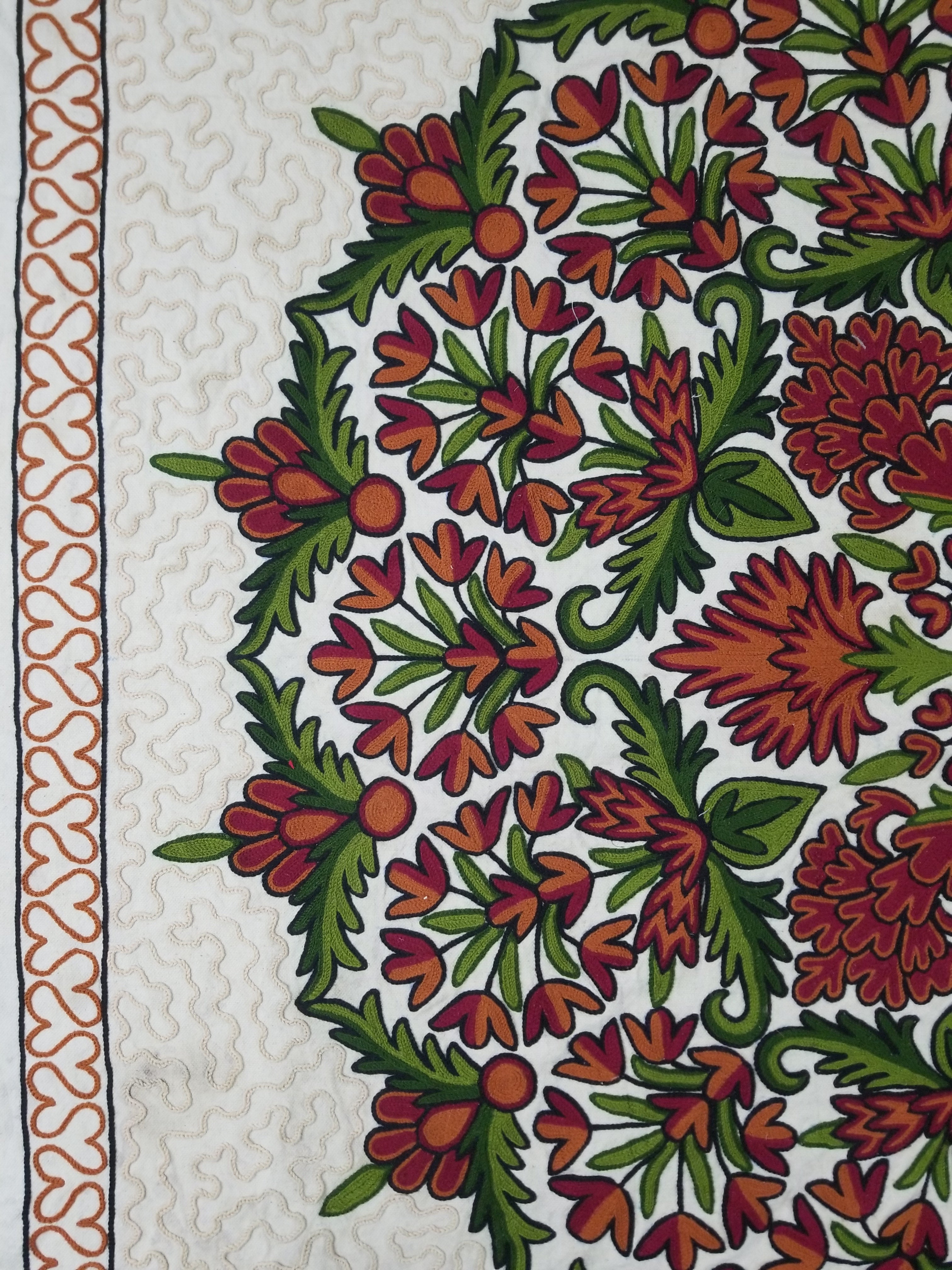 Vintage Traditional Kashmiri Wool Crewel Work Floral Bedspread 251x223cm