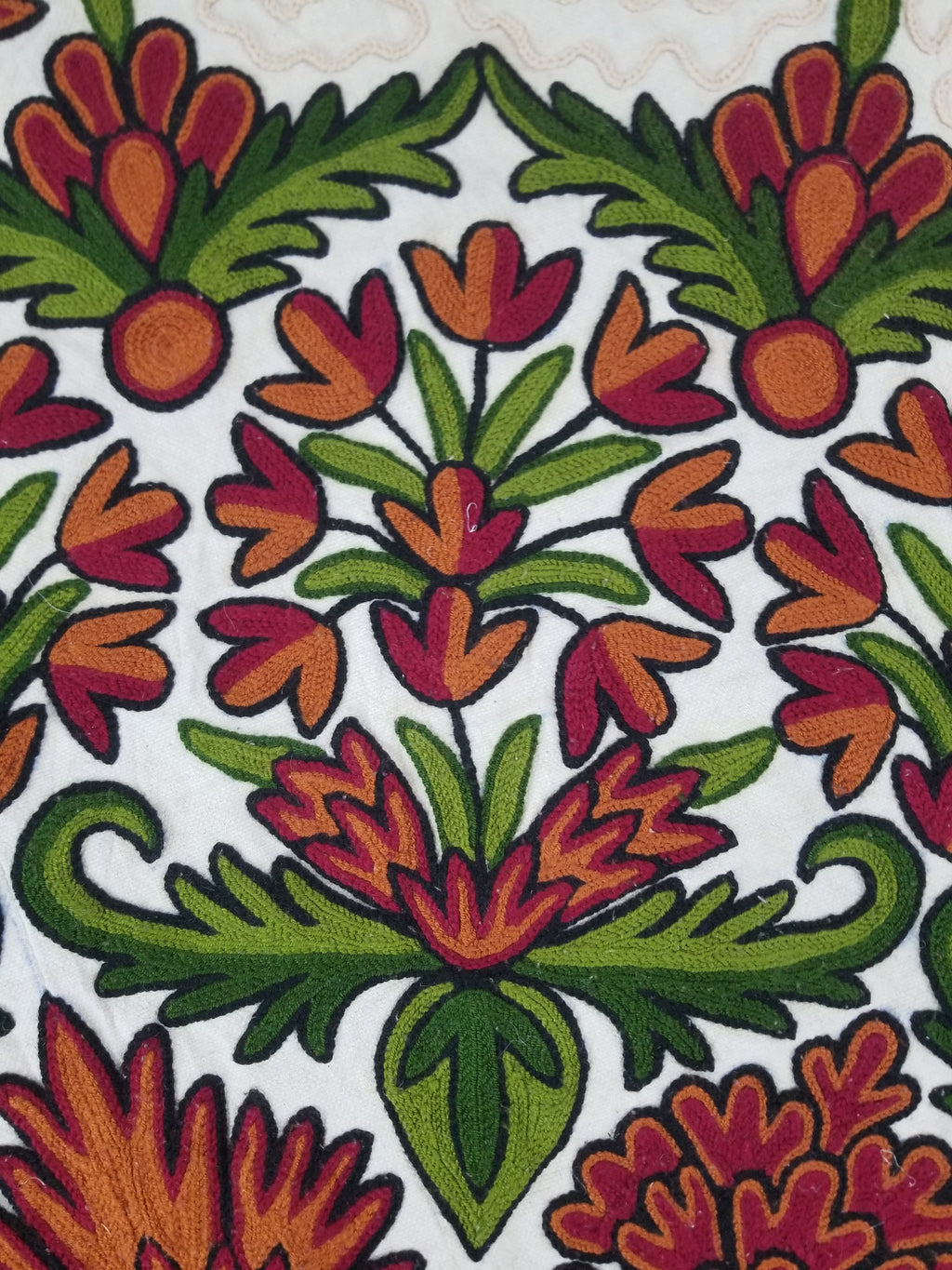 Vintage Traditional Kashmiri Wool Crewel Work Floral Bedspread 251x223cm