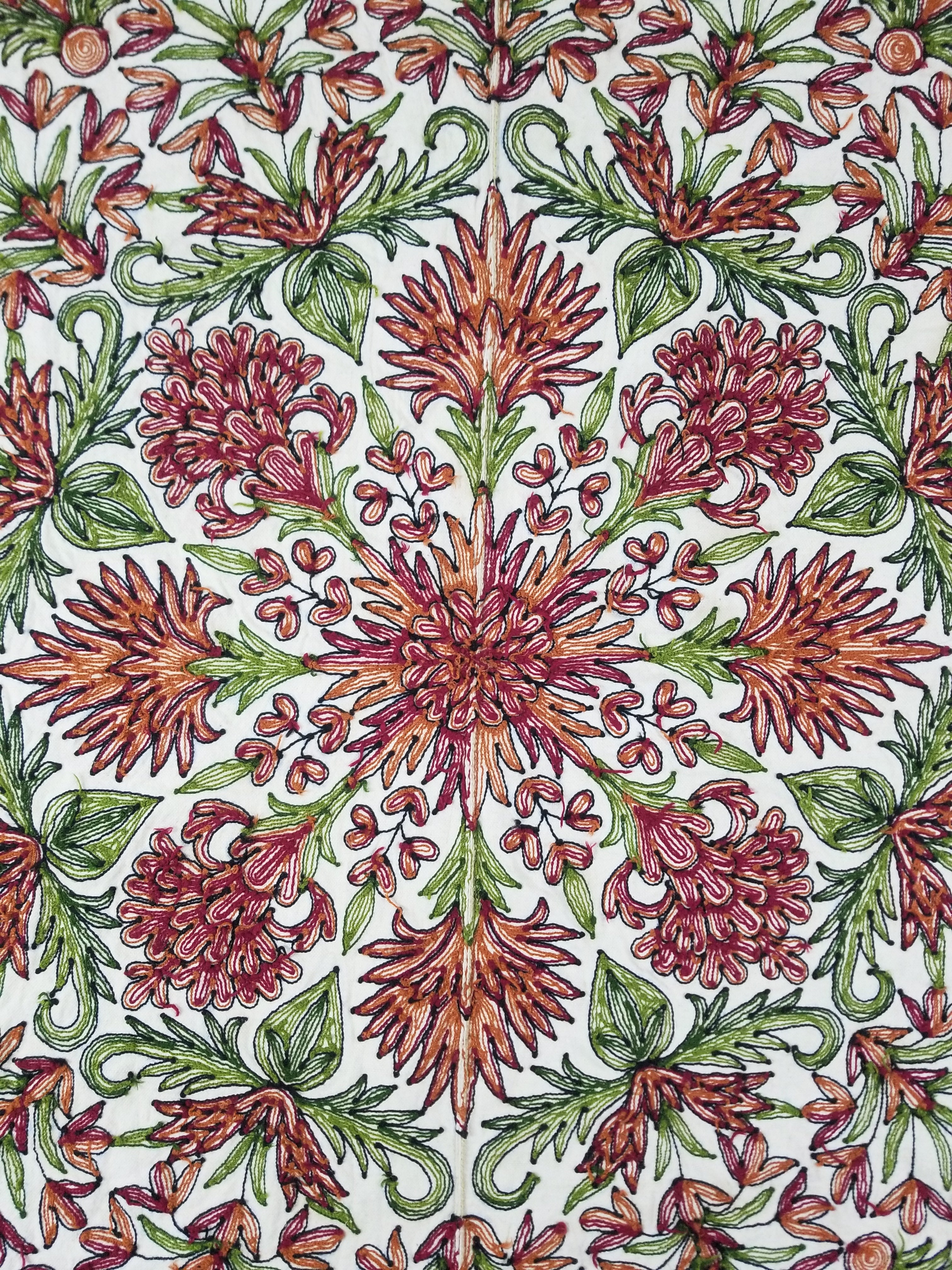 Vintage Traditional Kashmiri Wool Crewel Work Floral Bedspread 251x223cm