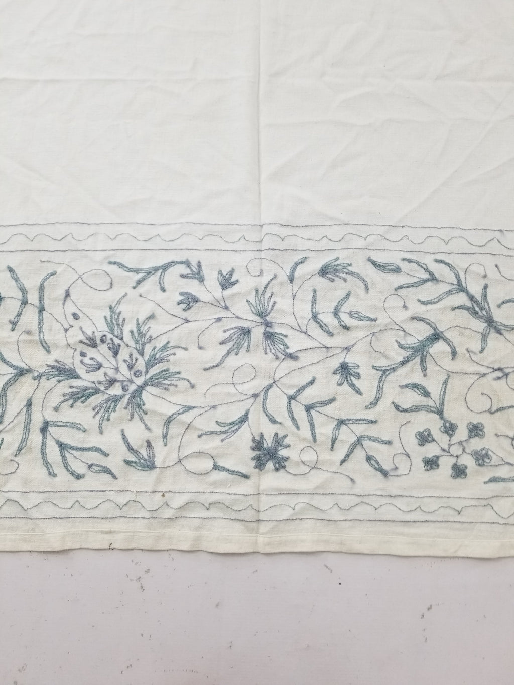 Vintage Traditional Indian Kashmiri Crewel Work Floral Textile Panel 255x228cm