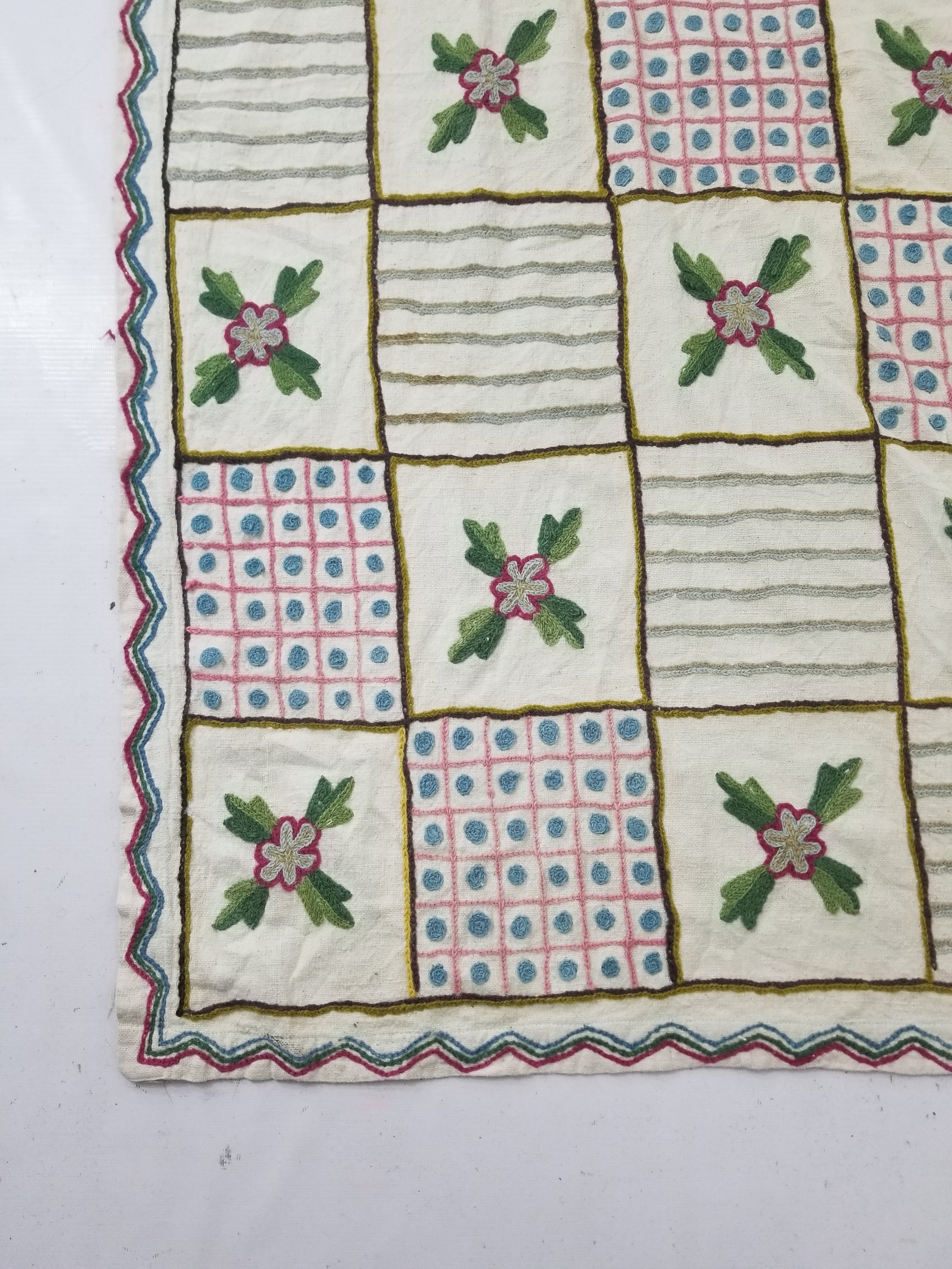 Vintage Indian Kashmiri Crewel Work Floral & Geometric Pattern Textile 270x187cm