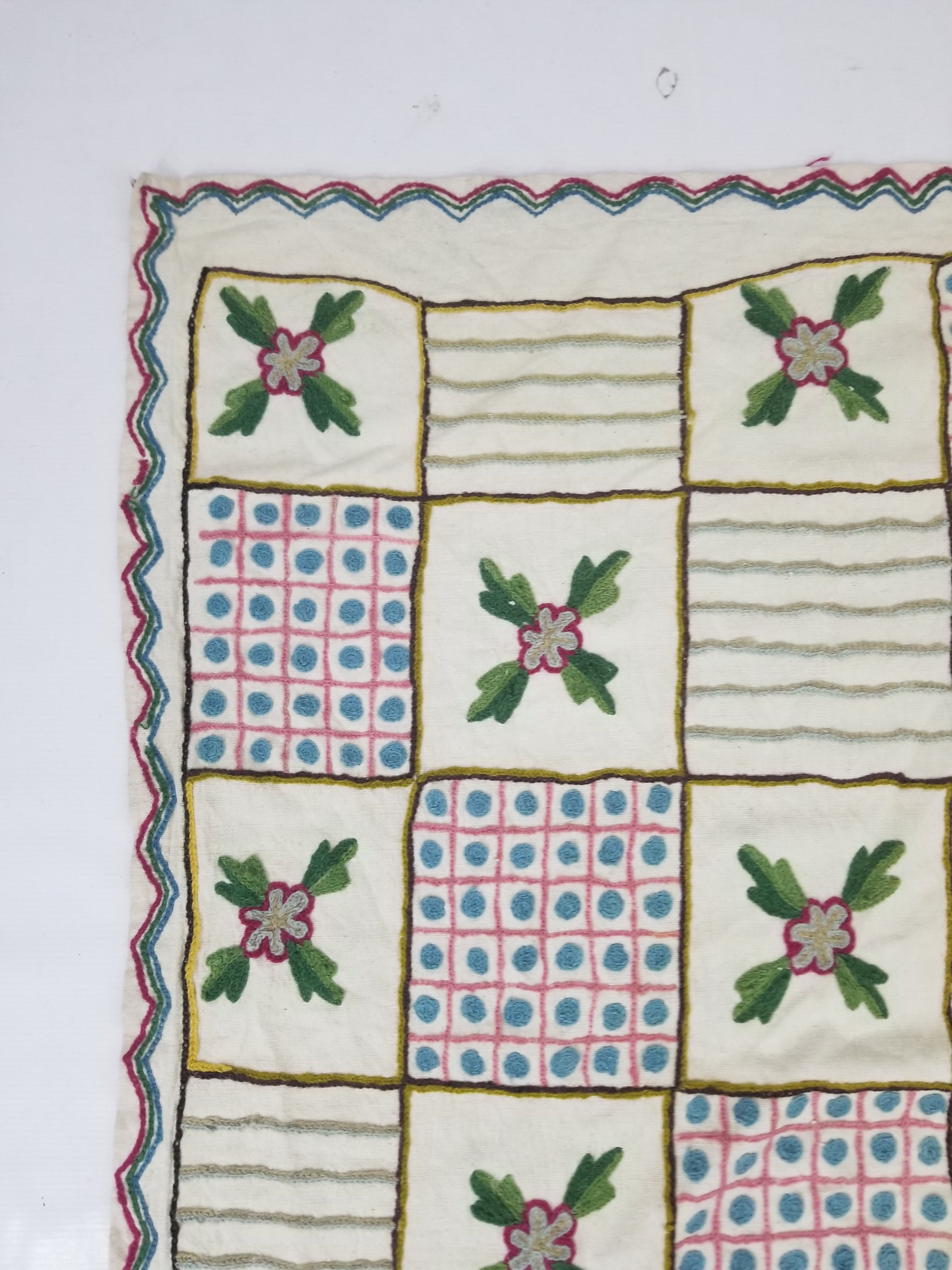 Vintage Indian Kashmiri Crewel Work Floral & Geometric Pattern Textile 270x187cm