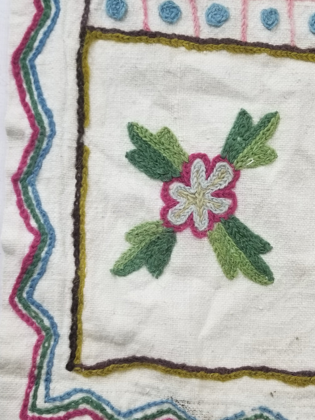 Vintage Indian Kashmiri Crewel Work Floral & Geometric Pattern Textile 270x187cm