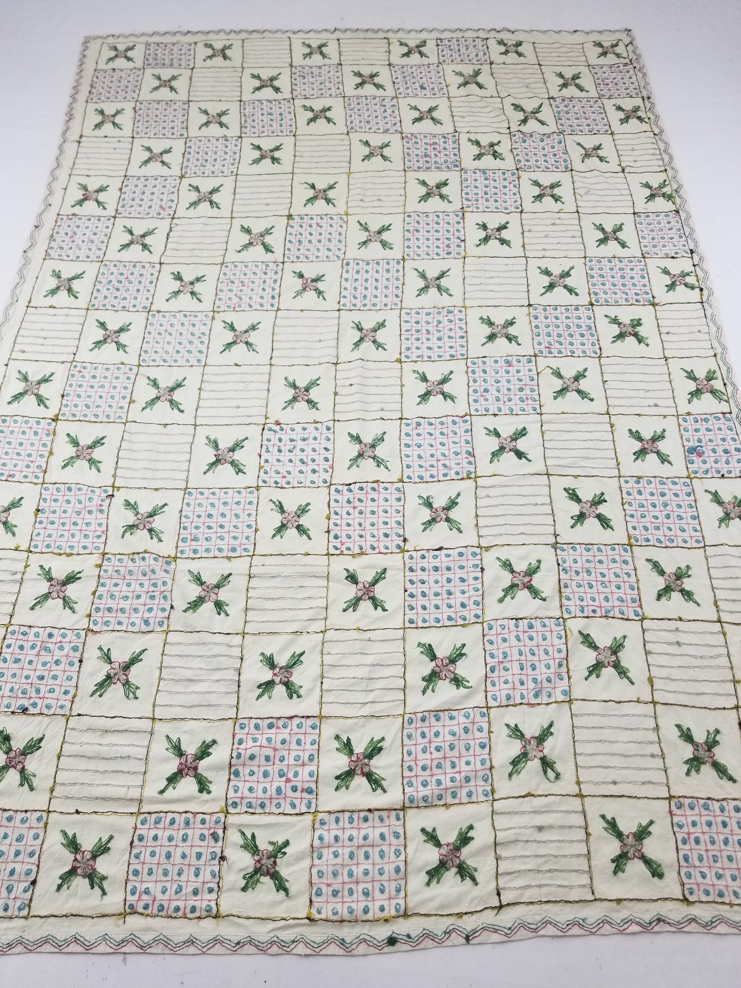 Vintage Indian Kashmiri Crewel Work Floral & Geometric Pattern Textile 270x187cm