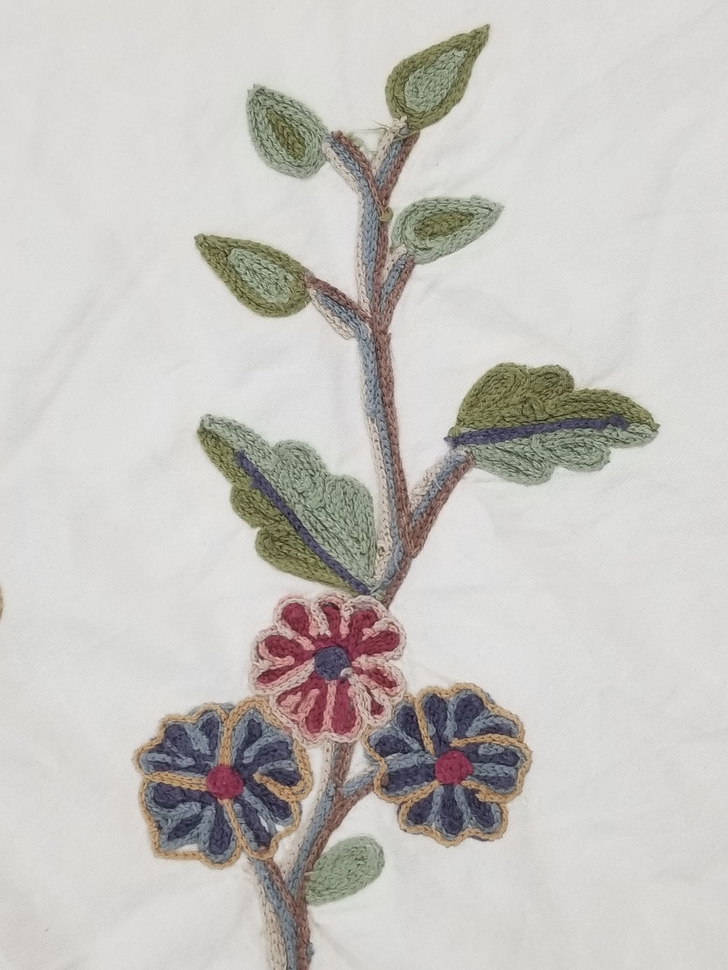 Antique Jacobean Style Crewel Work Tree of Life Coverlet / Quilt 224x218cm