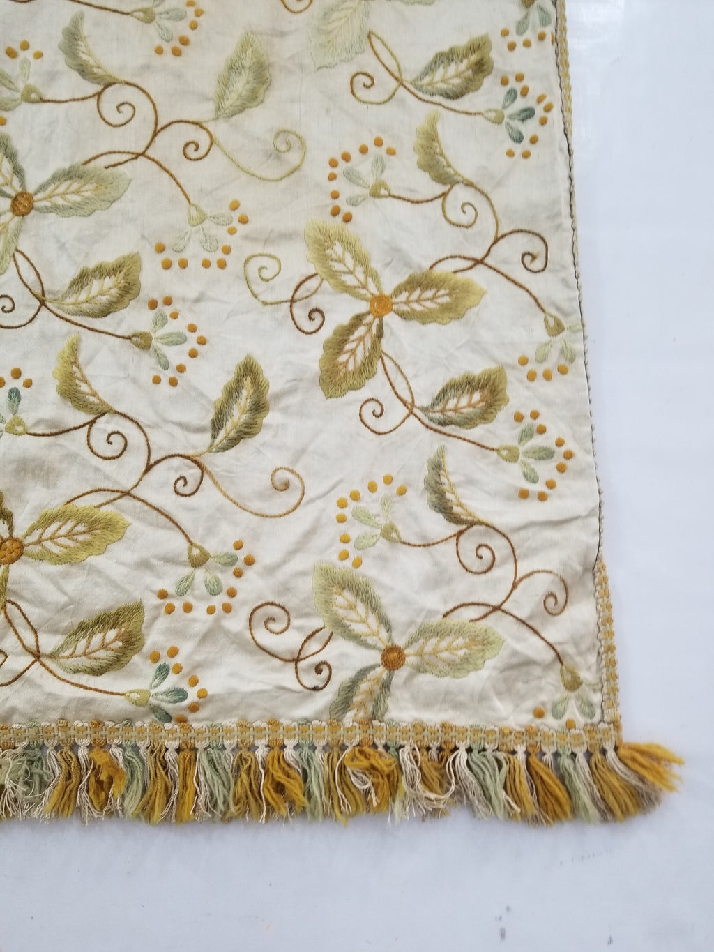 Antique Traditional Hand-Embroidered Botanical Throw/Coverlet 247x213cm