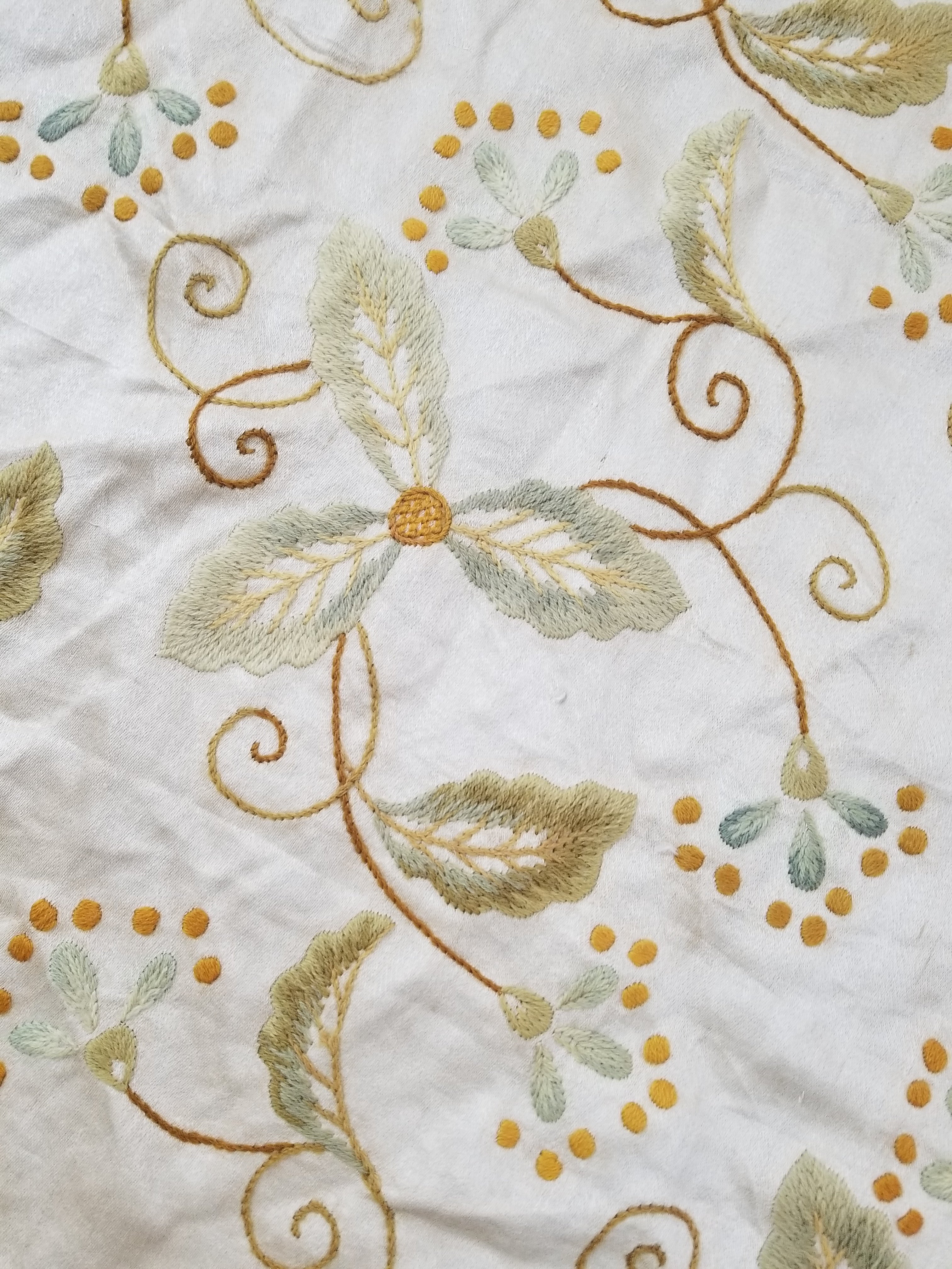 Antique Traditional Hand-Embroidered Botanical Throw/Coverlet 247x213cm