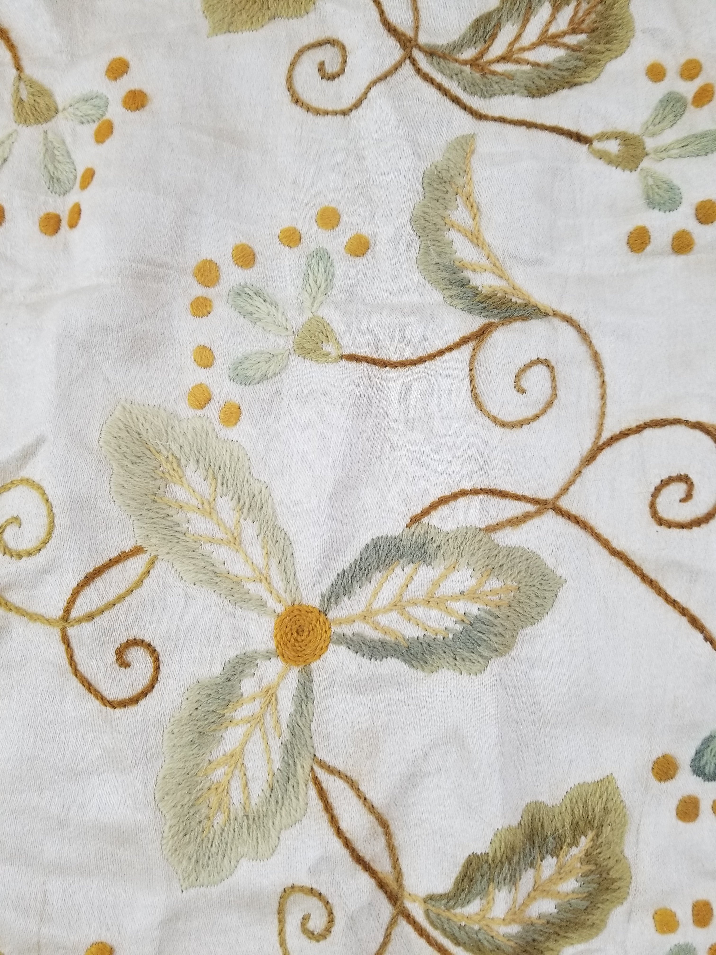 Antique Traditional Hand-Embroidered Botanical Throw/Coverlet 247x213cm