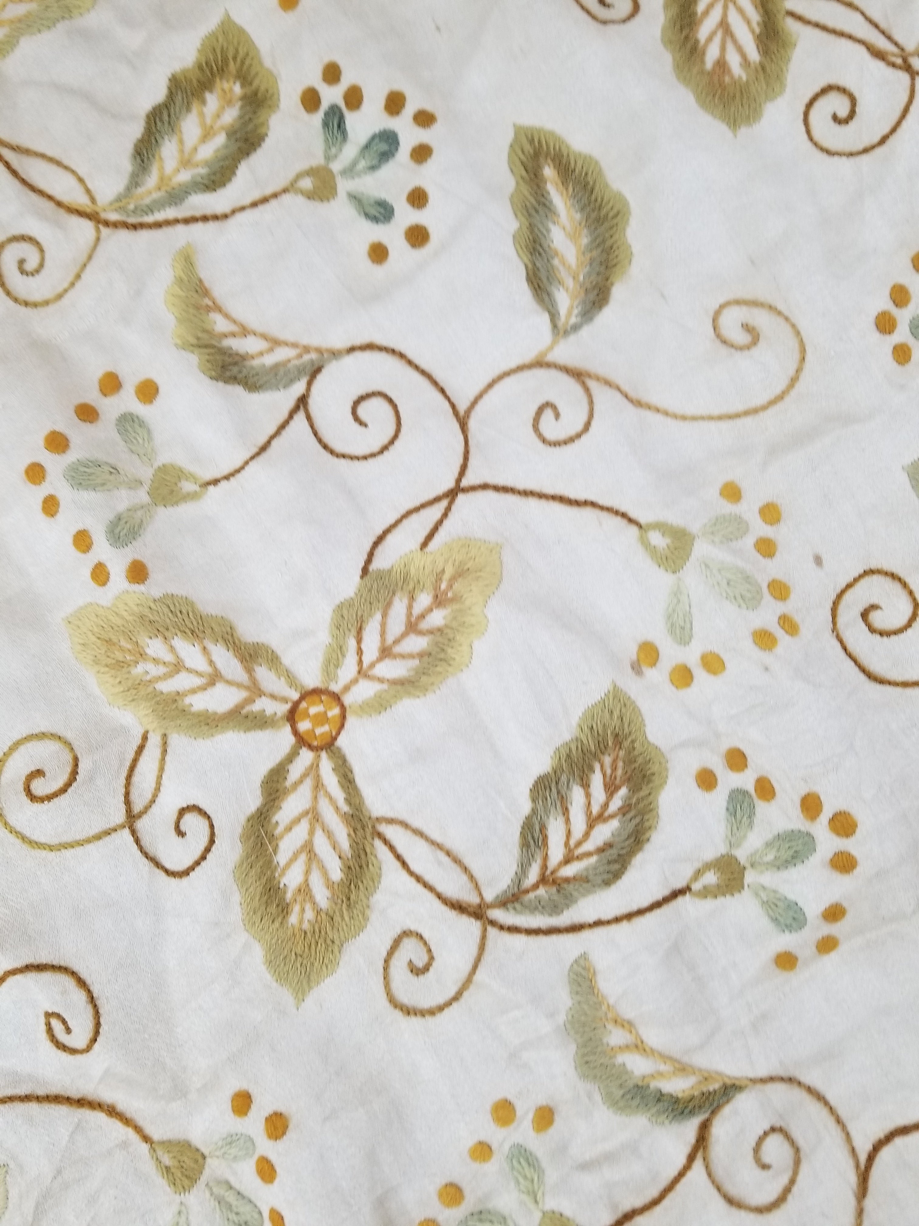 Antique Traditional Hand-Embroidered Botanical Throw/Coverlet 247x213cm