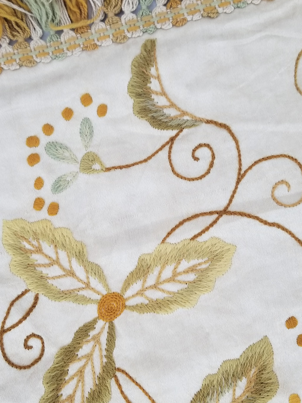 Antique Traditional Hand-Embroidered Botanical Throw/Coverlet 247x213cm