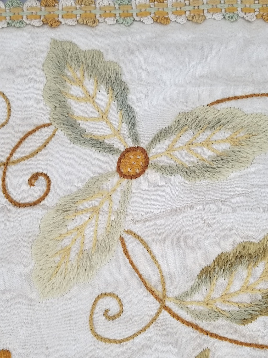 Antique Traditional Hand-Embroidered Botanical Throw/Coverlet 247x213cm