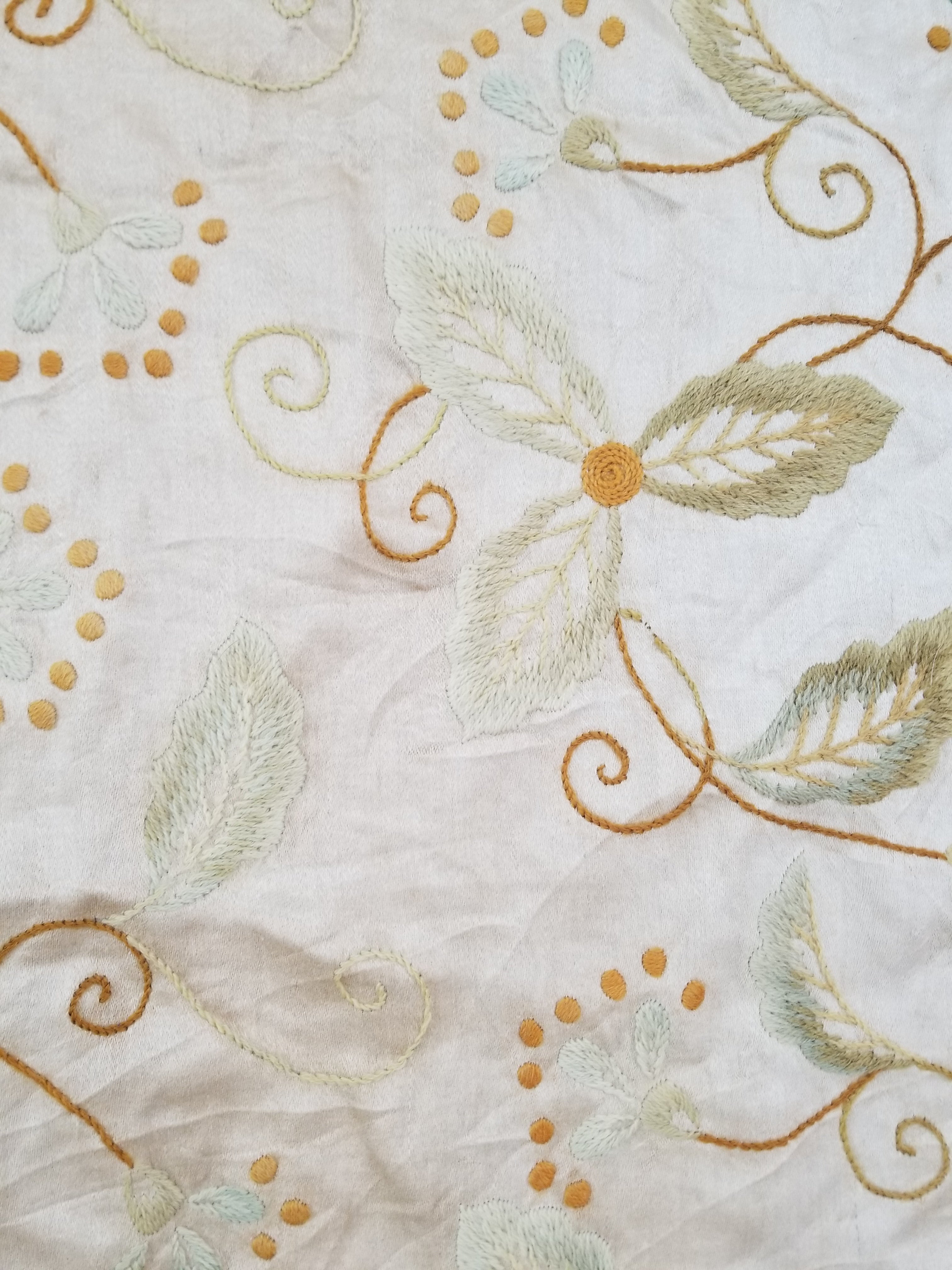Antique Traditional Hand-Embroidered Botanical Throw/Coverlet 247x213cm
