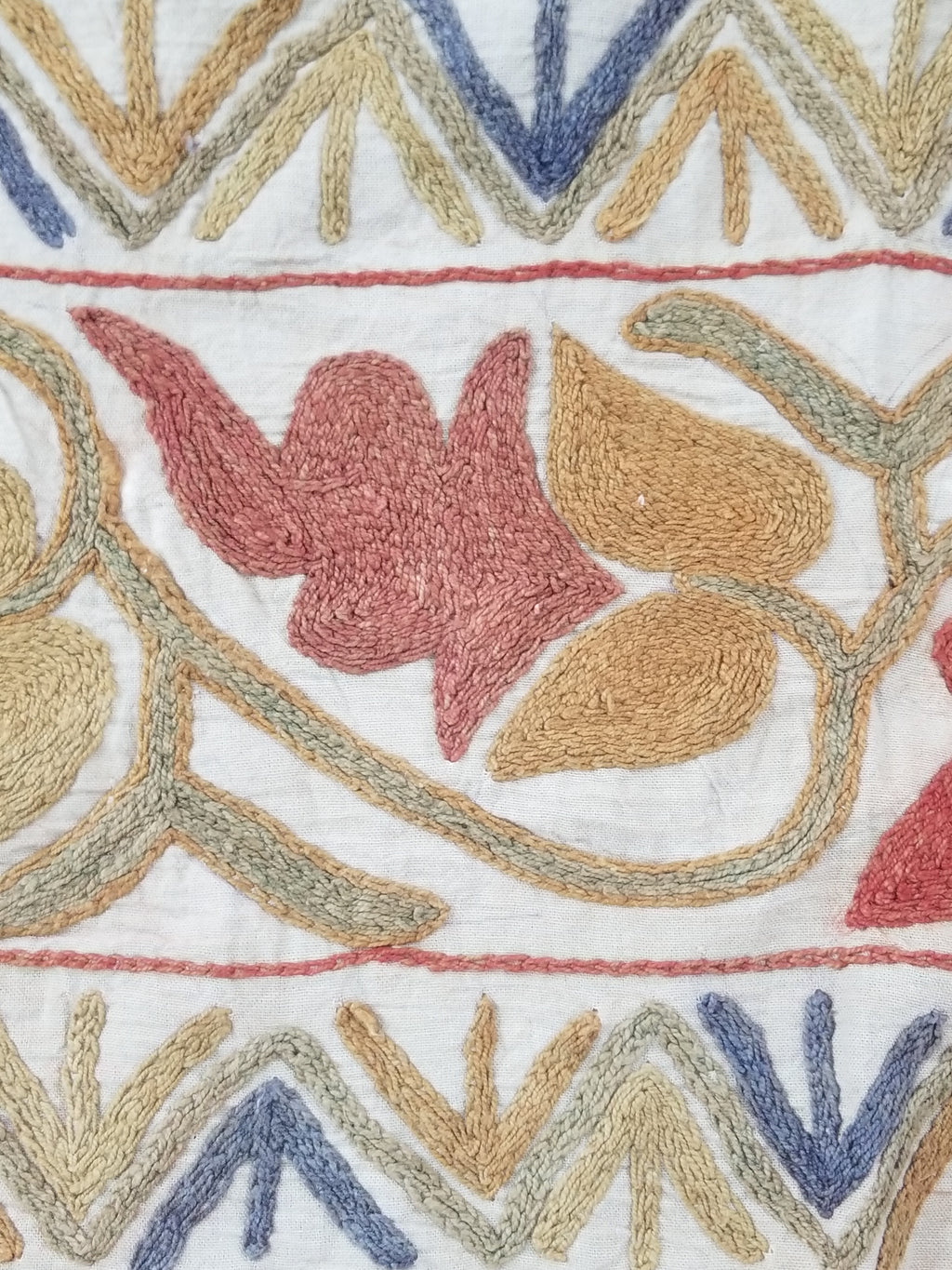 Vintage Traditional Indian Kashmiri Crewel Work Floral Textile 174x150cm