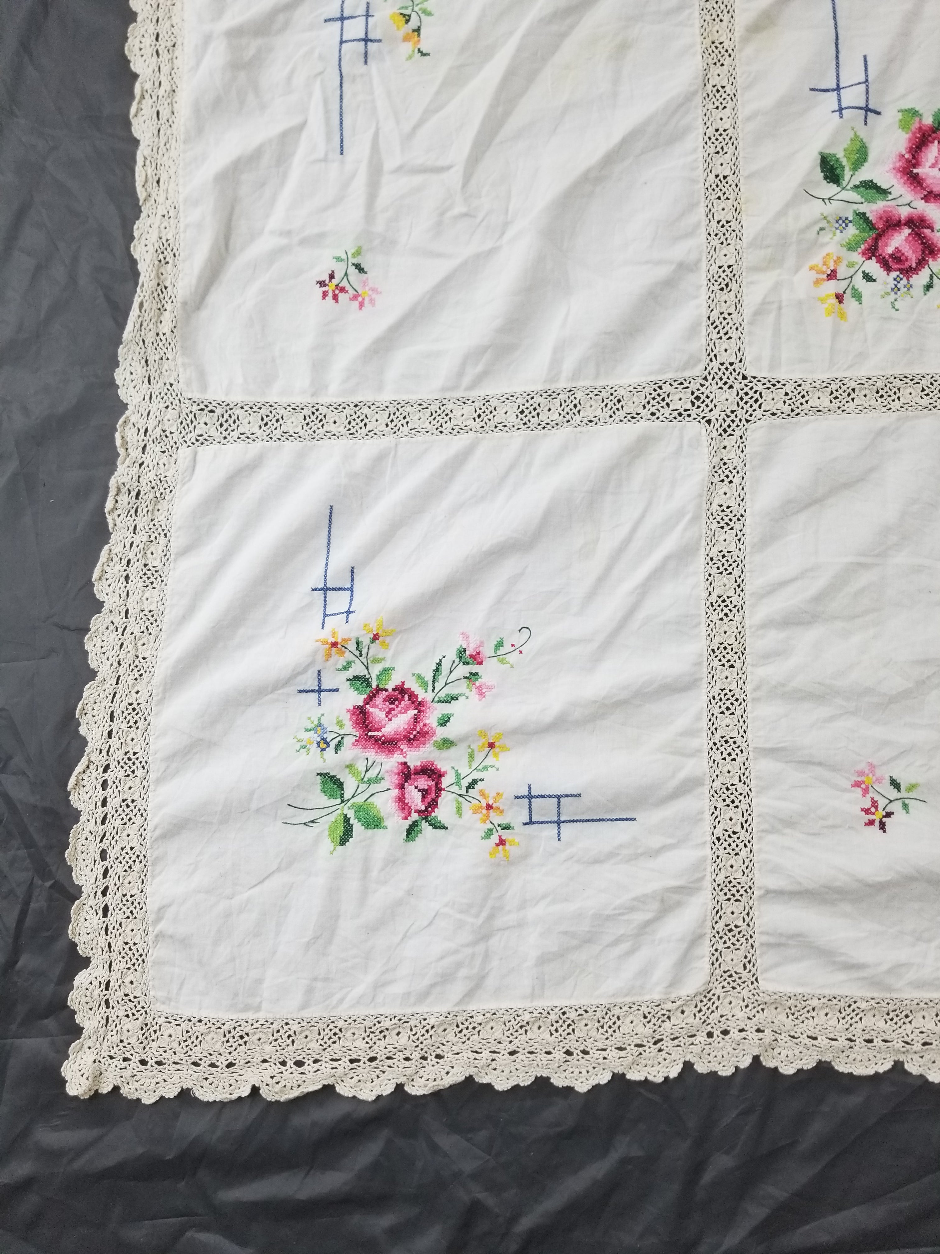 Vintage Traditional Floral Cross Stitch Embroidered Lace Tablecloth 206x157cm