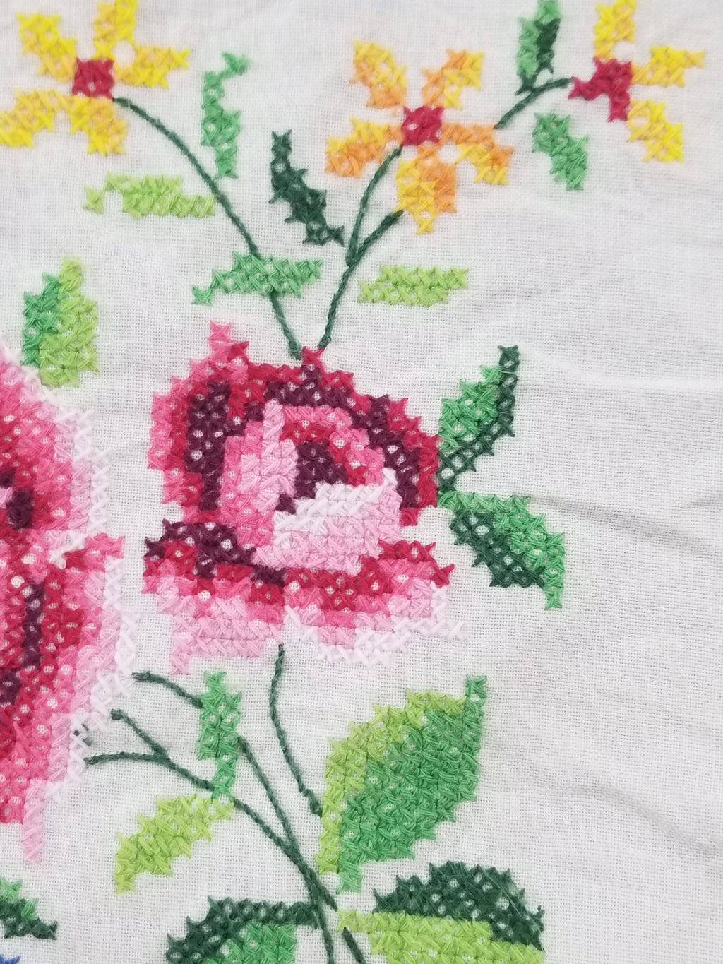 Vintage Traditional Floral Cross Stitch Embroidered Lace Tablecloth 206x157cm