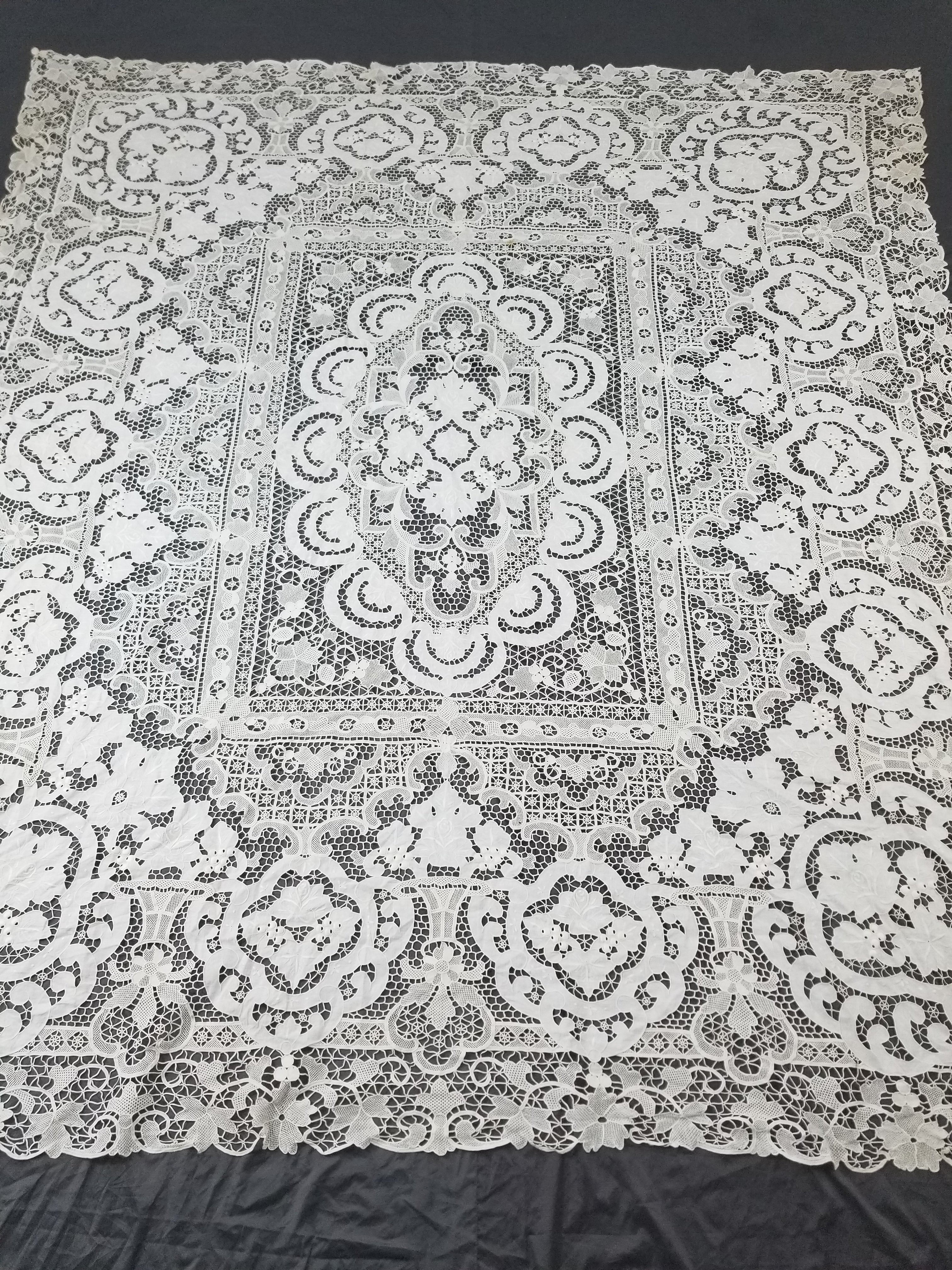 Vintage Italian Point De Venice Needle Lace Banquet Tablecloth 265x225cm