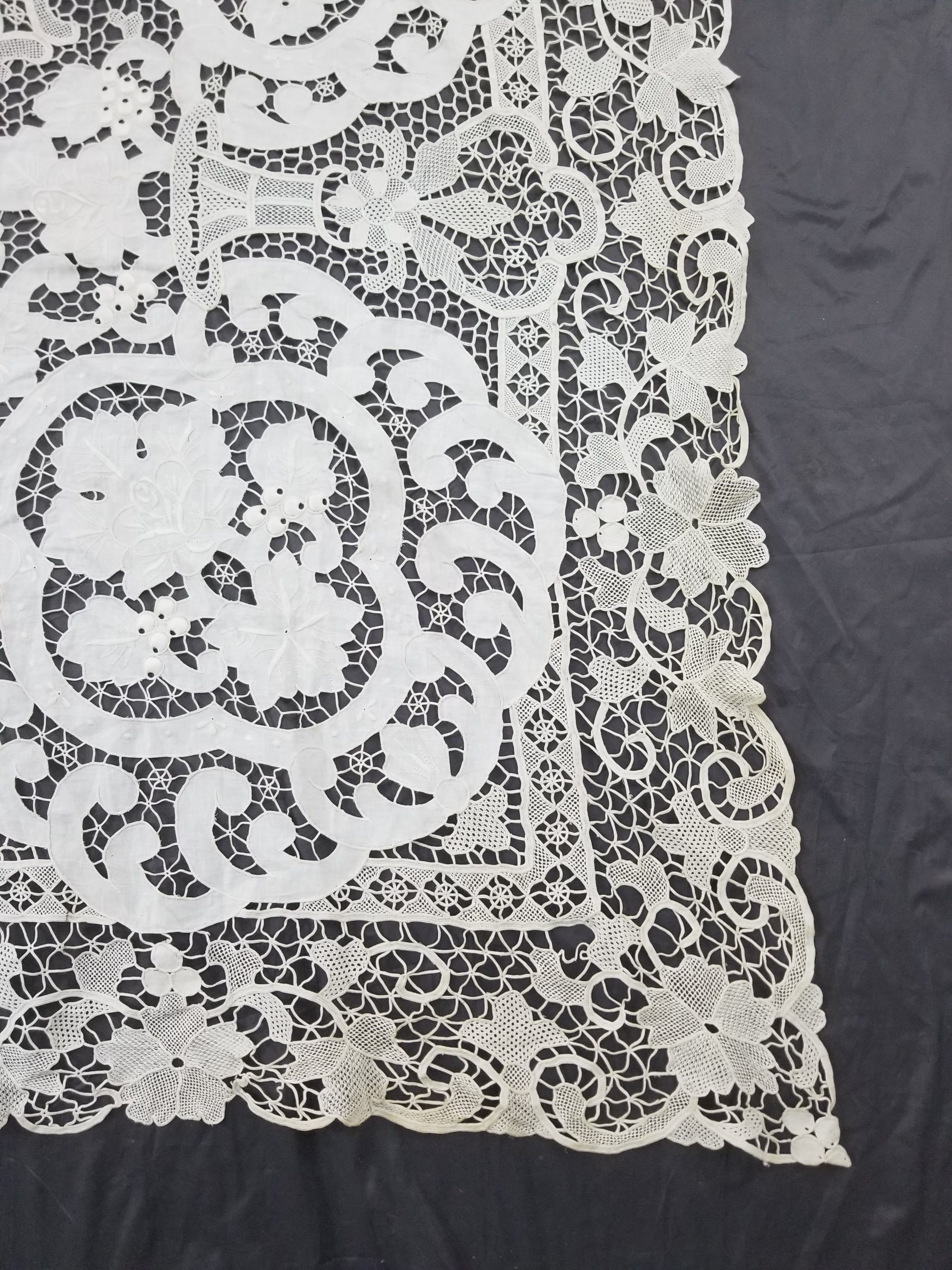 Vintage Italian Point De Venice Needle Lace Banquet Tablecloth 265x225cm