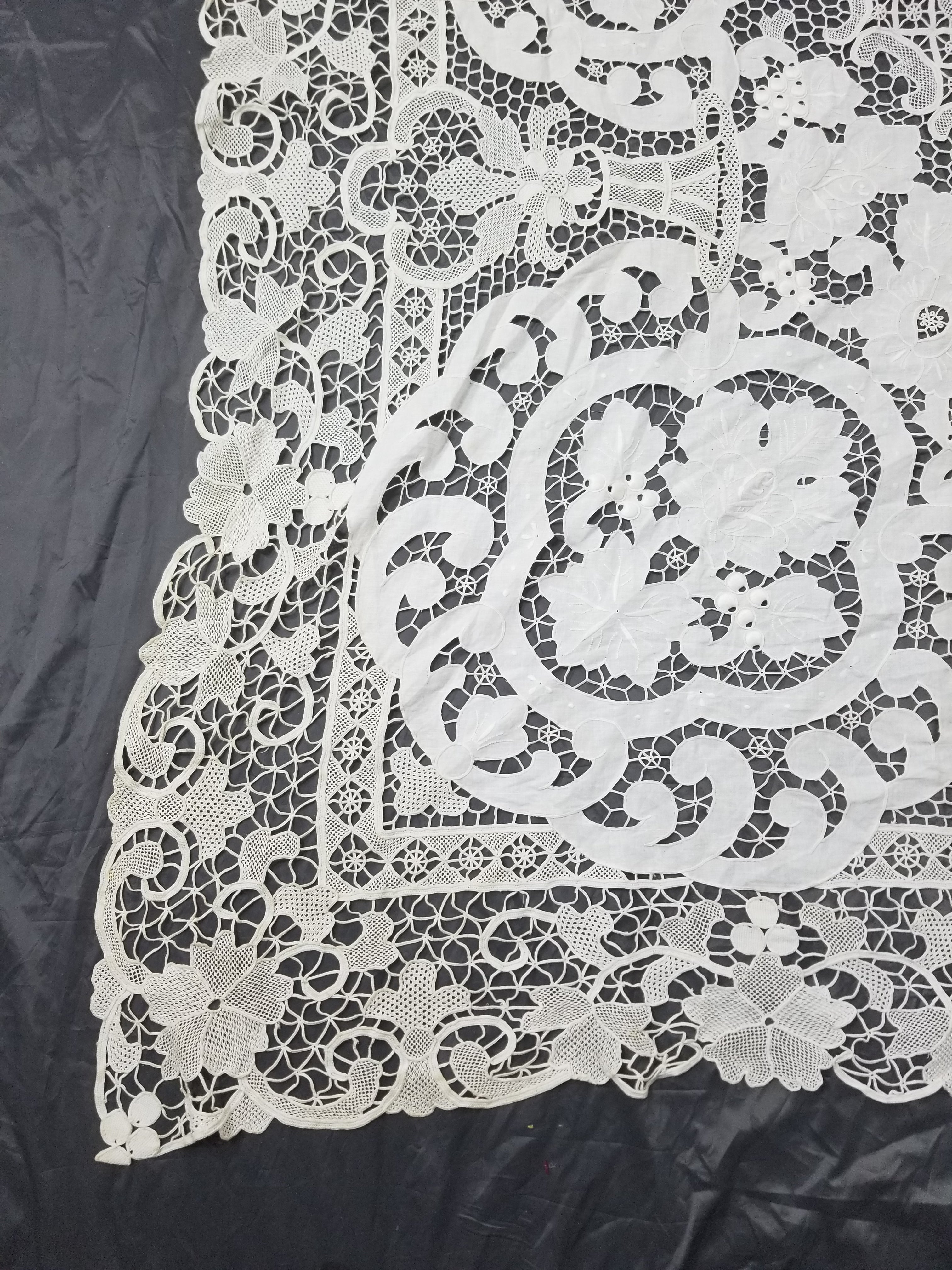 Vintage Italian Point De Venice Needle Lace Banquet Tablecloth 265x225cm