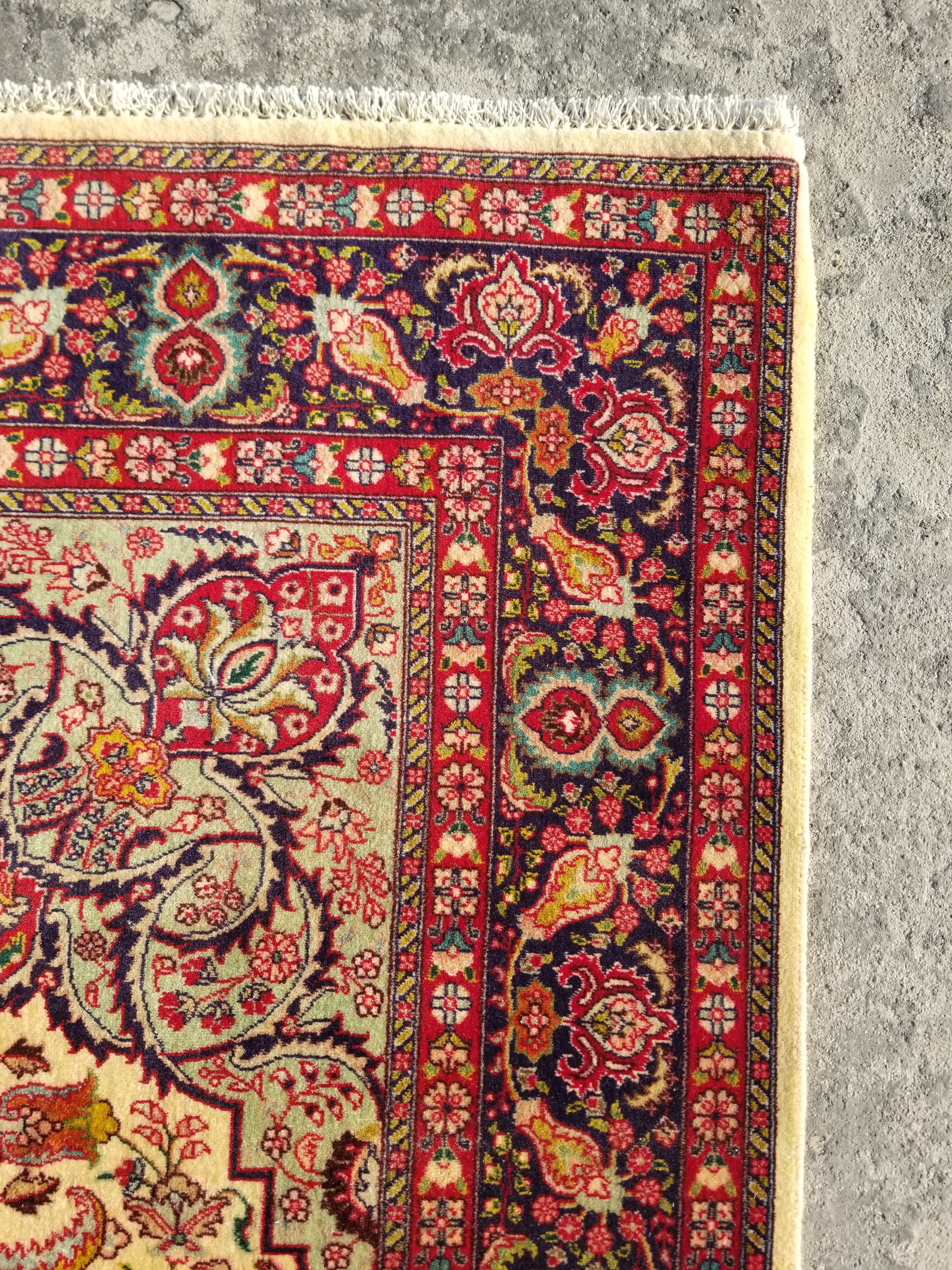 Antique Traditional Handmade Persian Wool Multicolor Rug 204x142cm