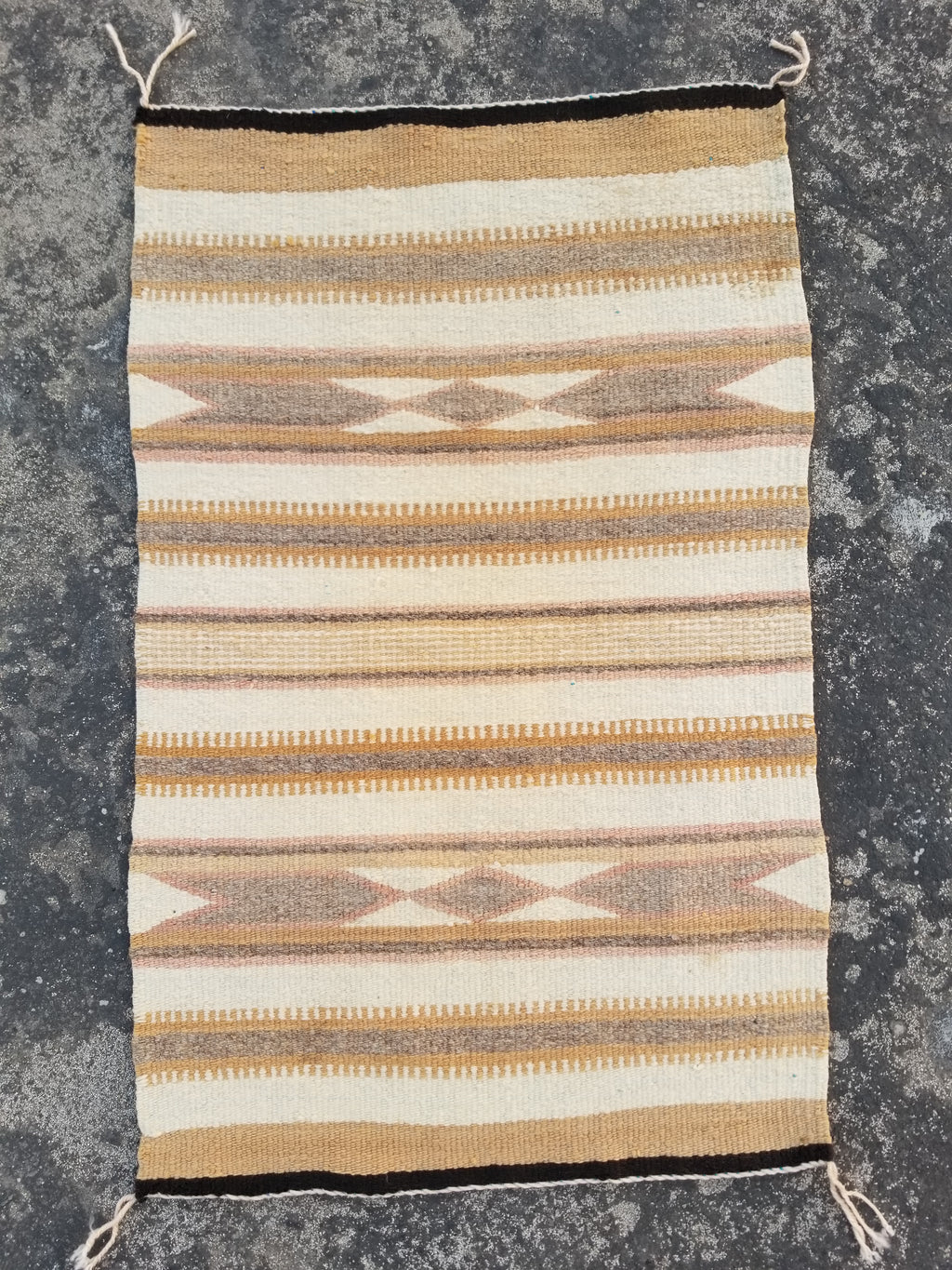 Vintage Traditional Handmade Native American Navajo Oriental Wool Rug 82x52cm