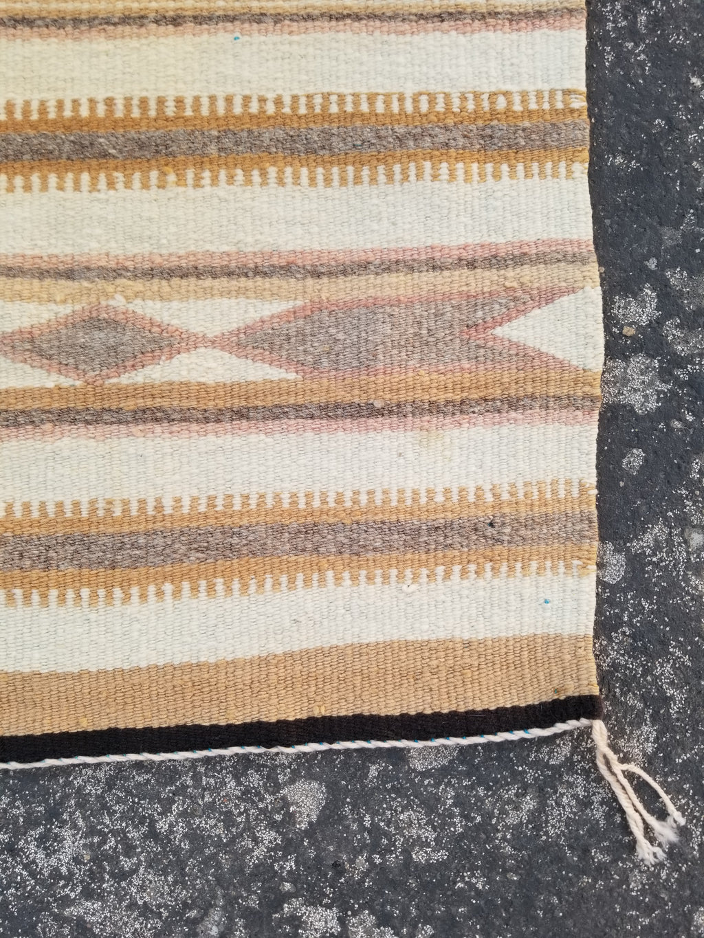 Vintage Traditional Handmade Native American Navajo Oriental Wool Rug 82x52cm