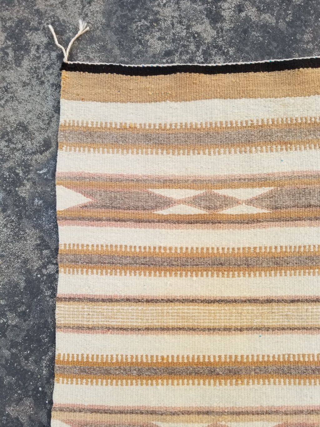 Vintage Traditional Handmade Native American Navajo Oriental Wool Rug 82x52cm
