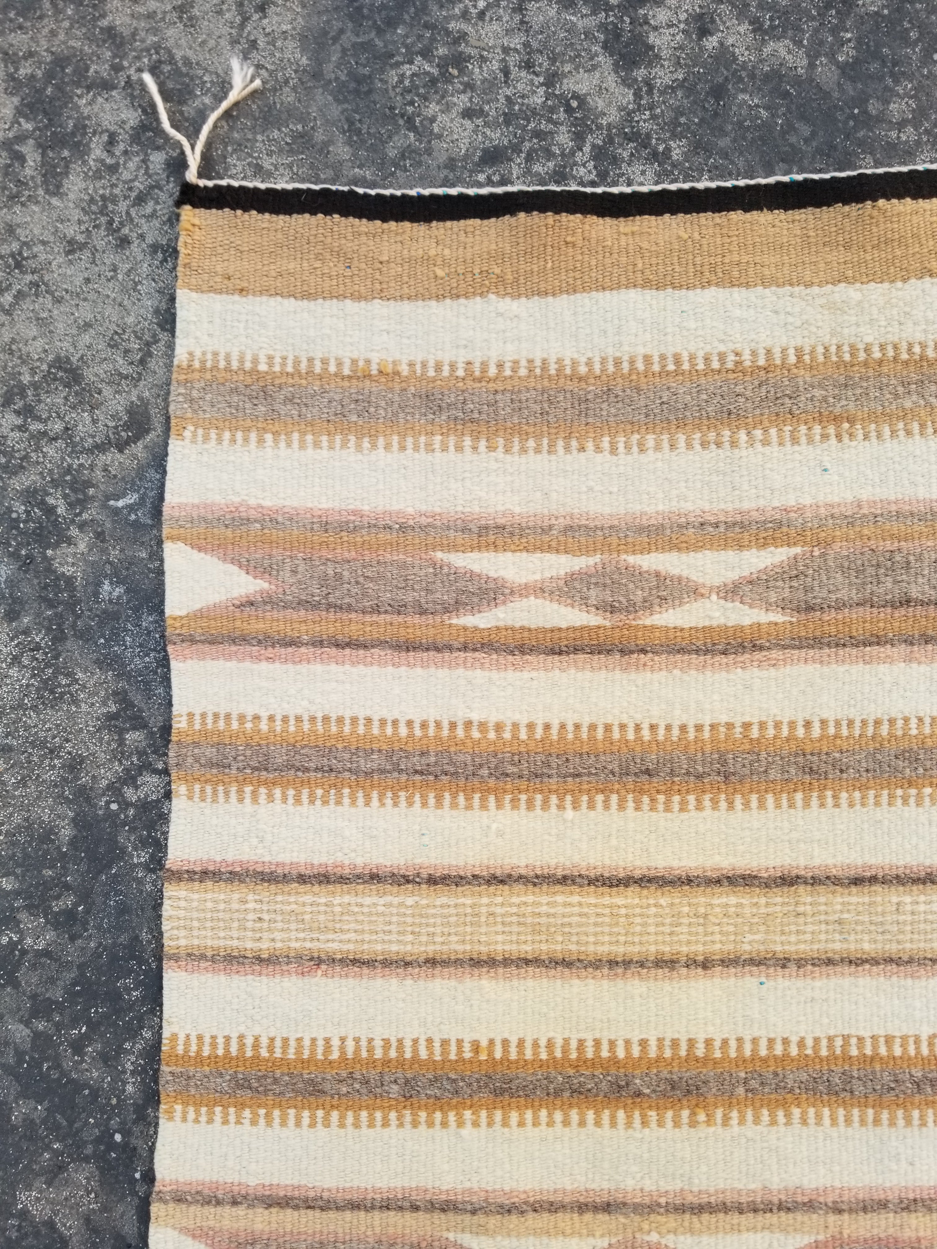 Vintage Traditional Handmade Native American Navajo Oriental Wool Rug 82x52cm