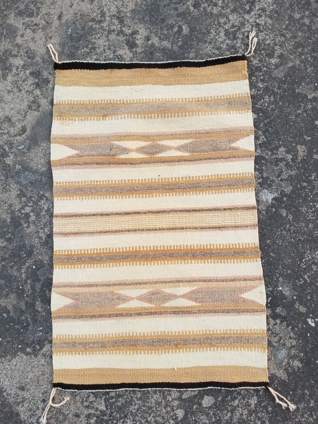 Vintage Traditional Handmade Native American Navajo Oriental Wool Rug 82x52cm