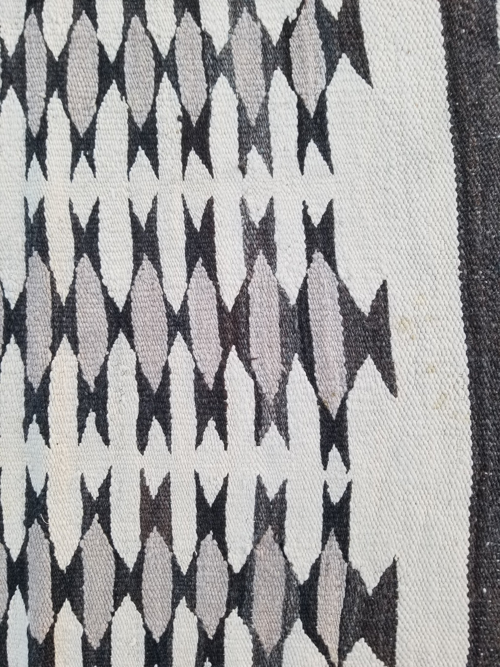 Vintage Traditional Handmade Native American Navajo Gallup Throw Wool Rug 73x66cm