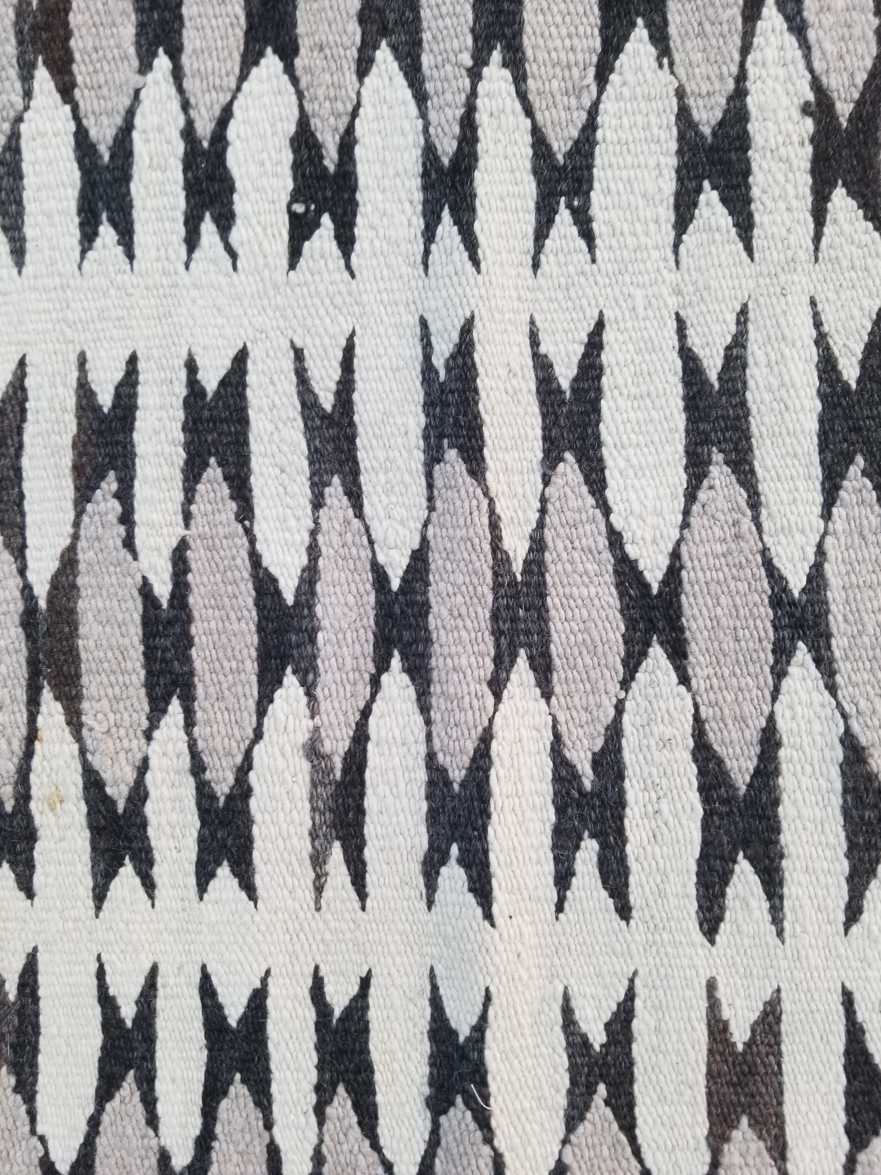 Vintage Traditional Handmade Native American Navajo Gallup Throw Wool Rug 73x66cm