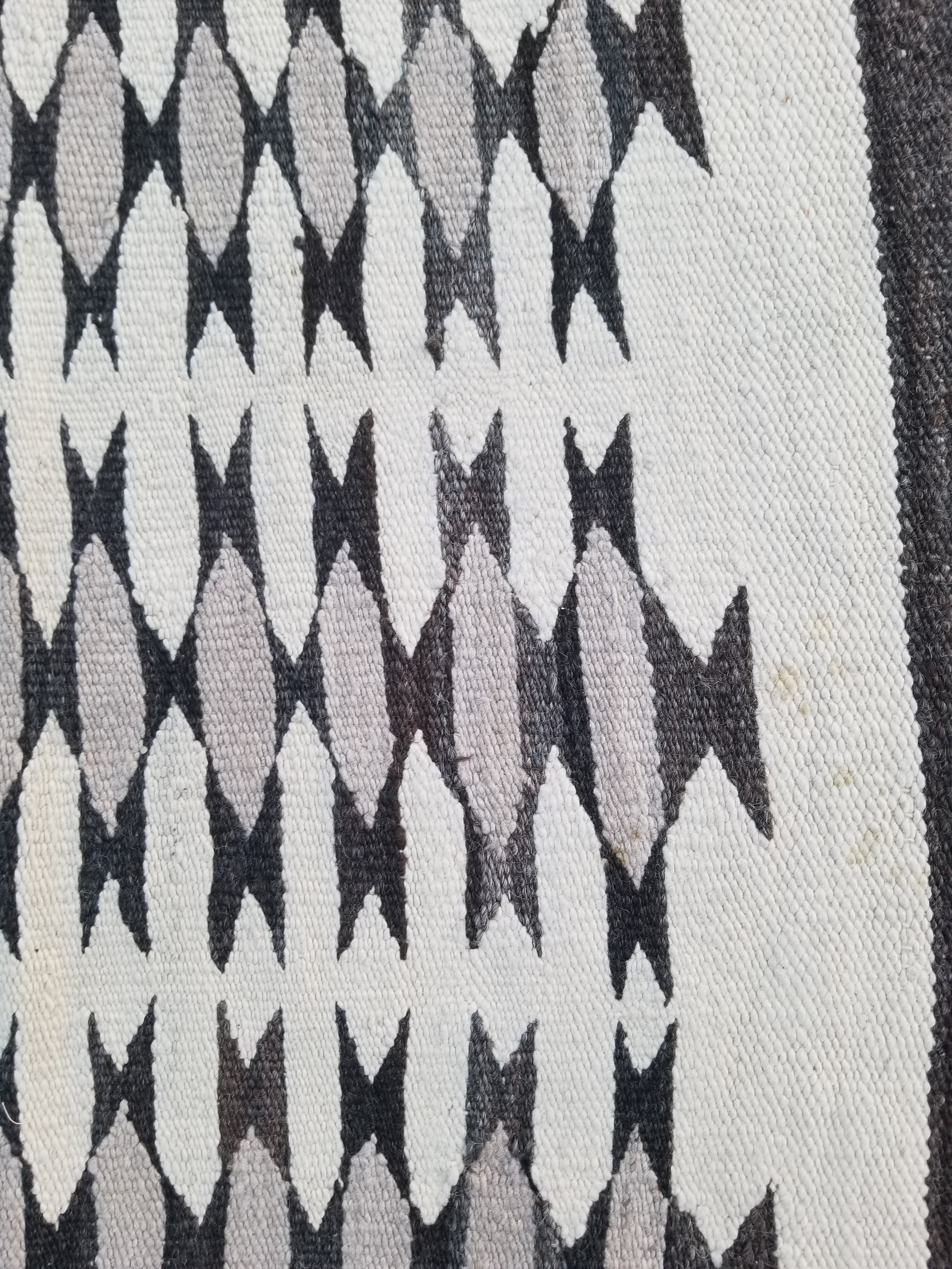 Vintage Traditional Handmade Native American Navajo Gallup Throw Wool Rug 73x66cm